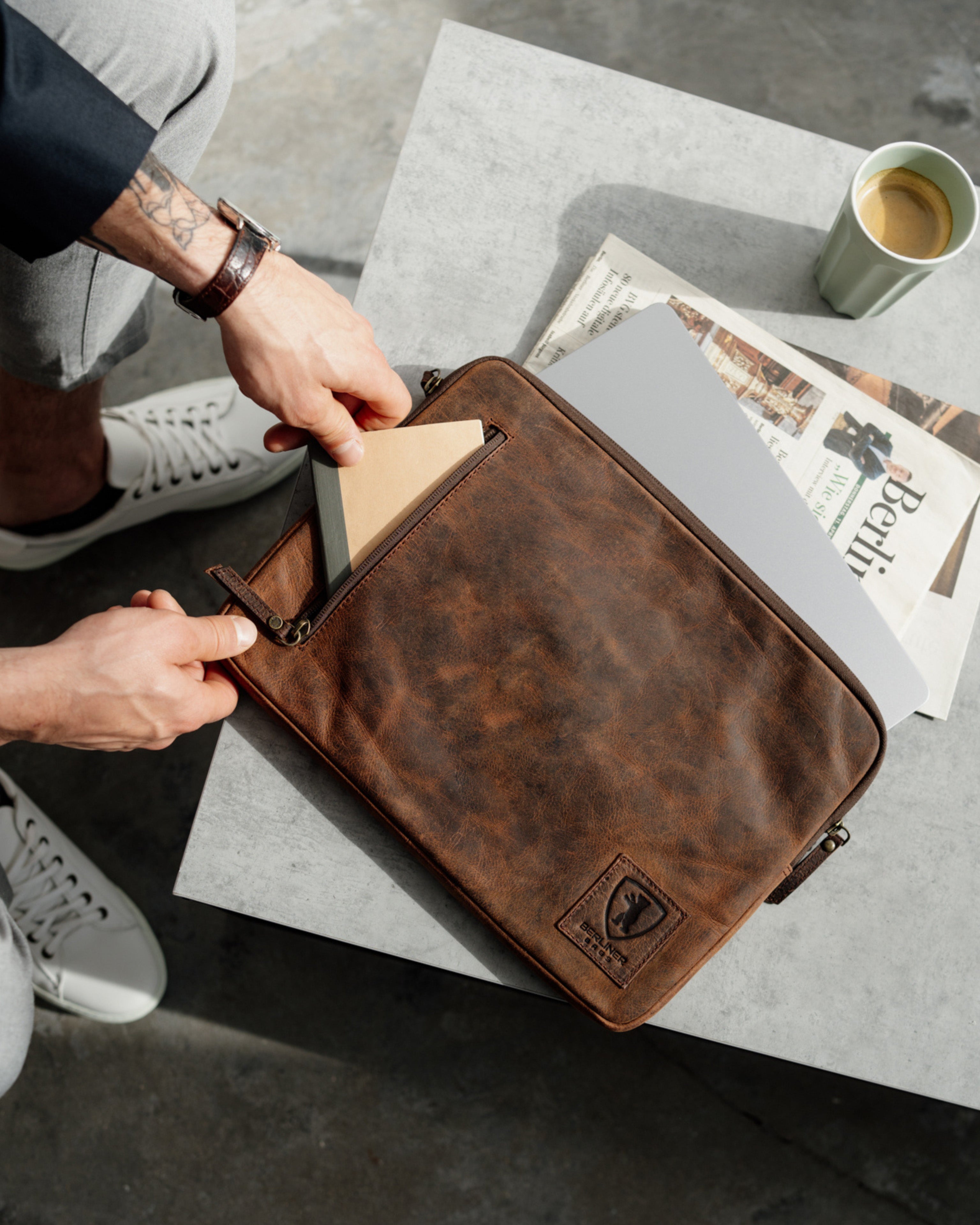 berliner-bags-nico-housse-pc-13-pouces-earth-cuir image 2