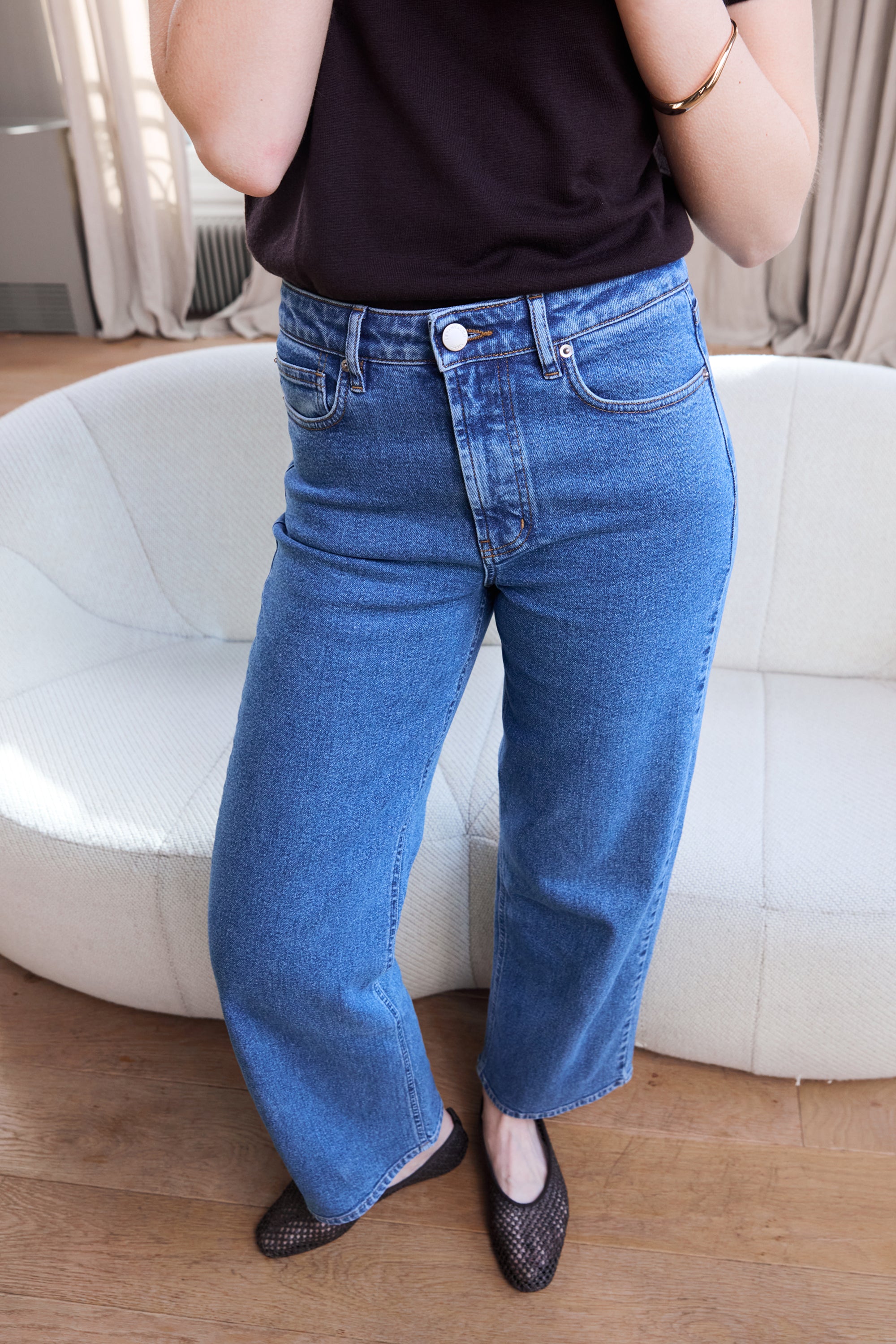 le-pantalon-jeans-femme-jean-flare-bleu-stone-coton-recycl image 3