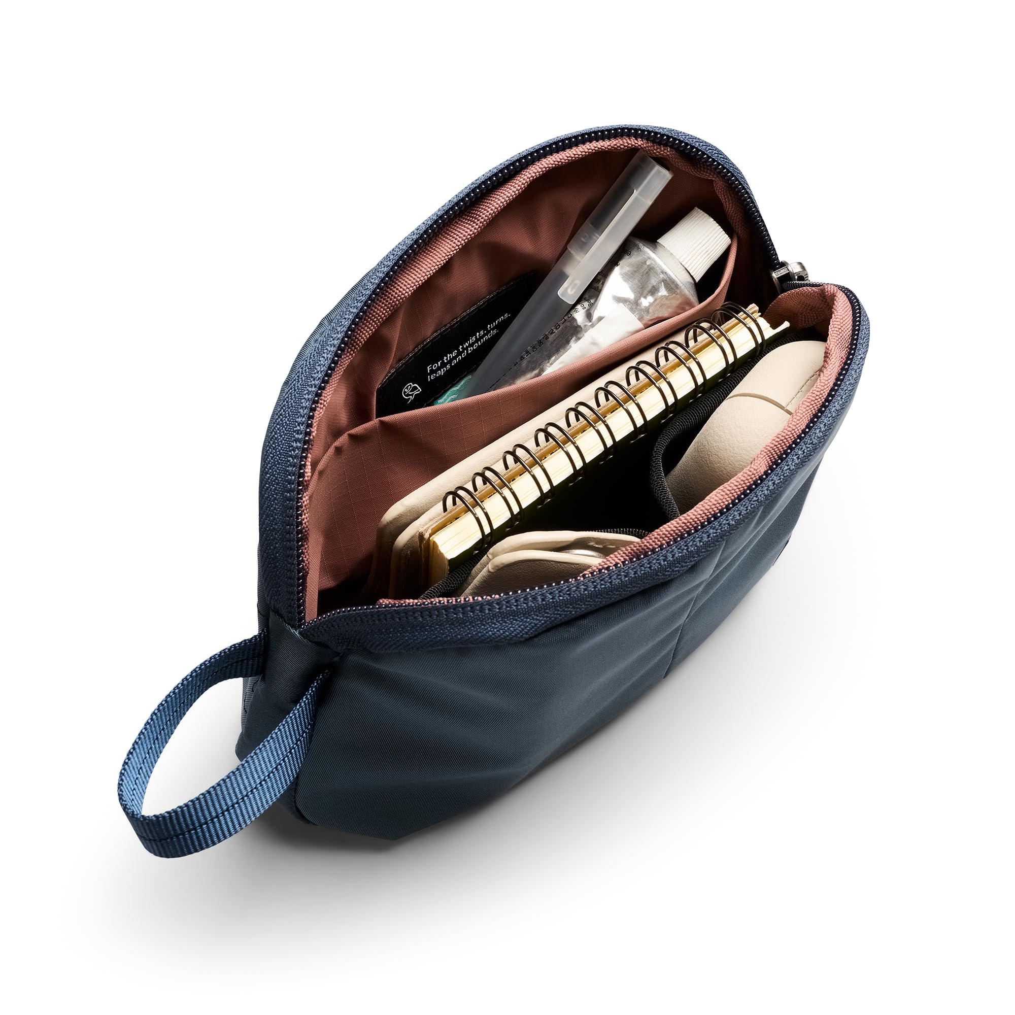 bellroy-tech-pouches-laneway-daily-pouch-bluesteel image 2