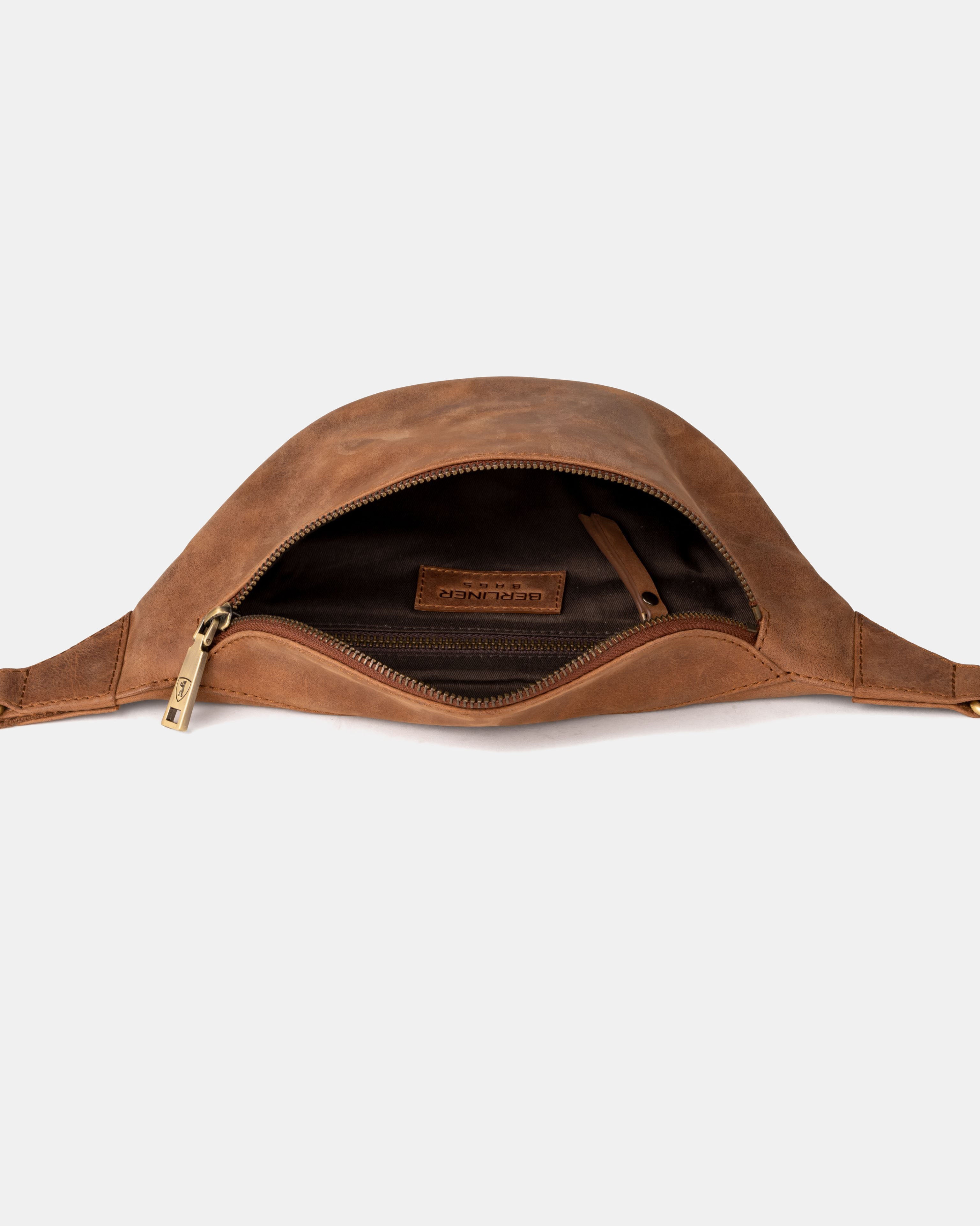 berliner-bags-kai-xl-sac-banane-camel-cuir-vintage image 4