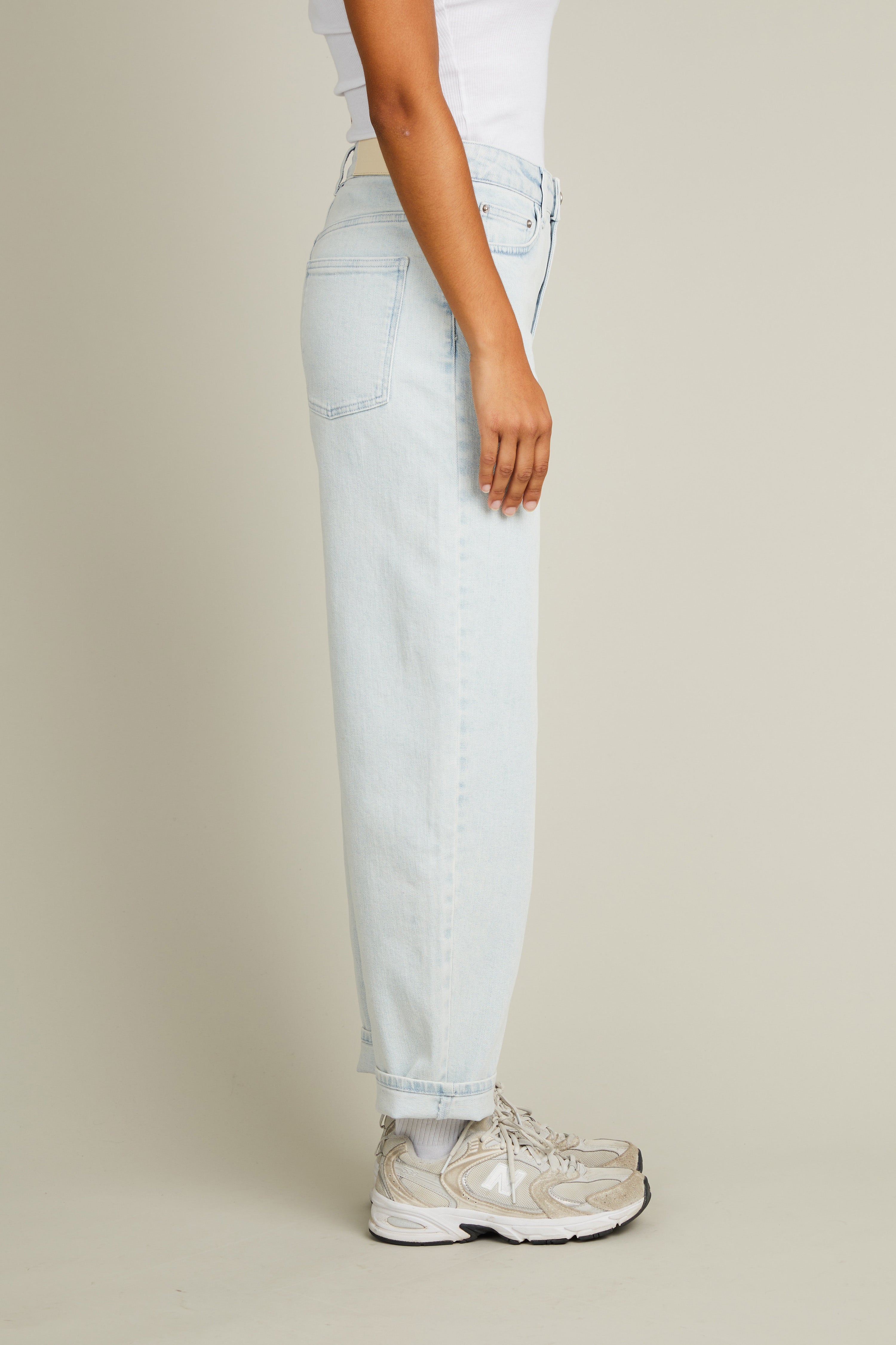 le-pantalon-jean-balloon-jean-femme-ice-blue-coupe-large image 8