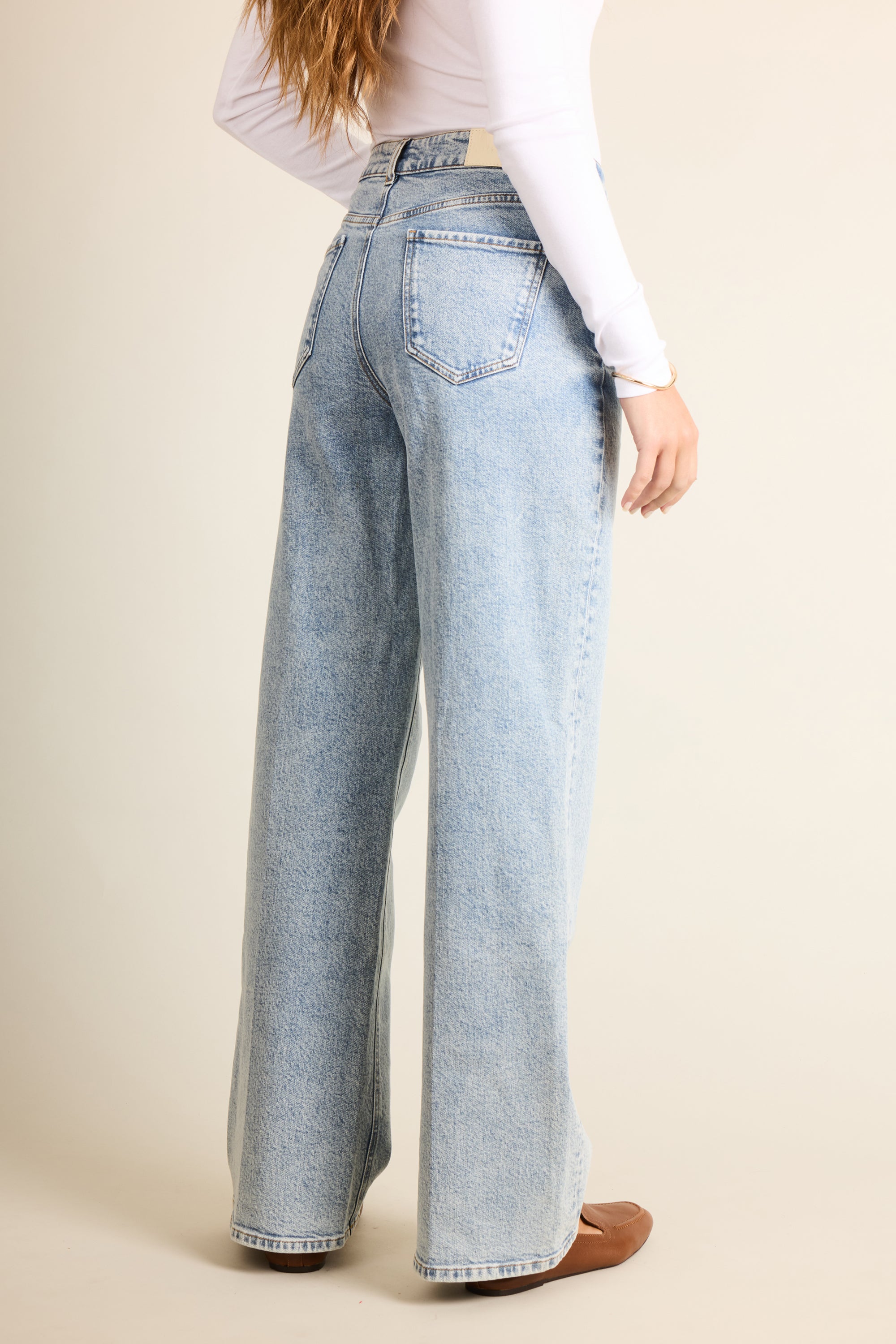 le-pantalon-jean-wideleg-bleached-jean-femme-taille-haute image 4