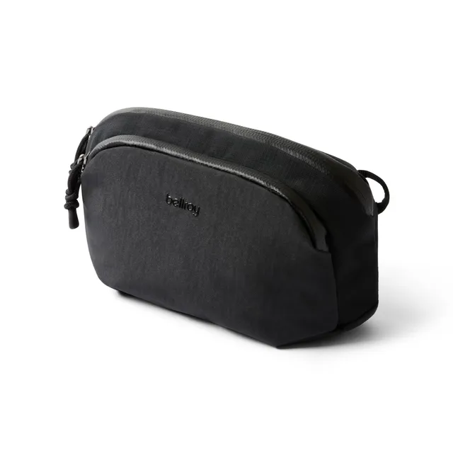 bellroy-venture-pouch-pochette-tech-black-recycl-e image 1