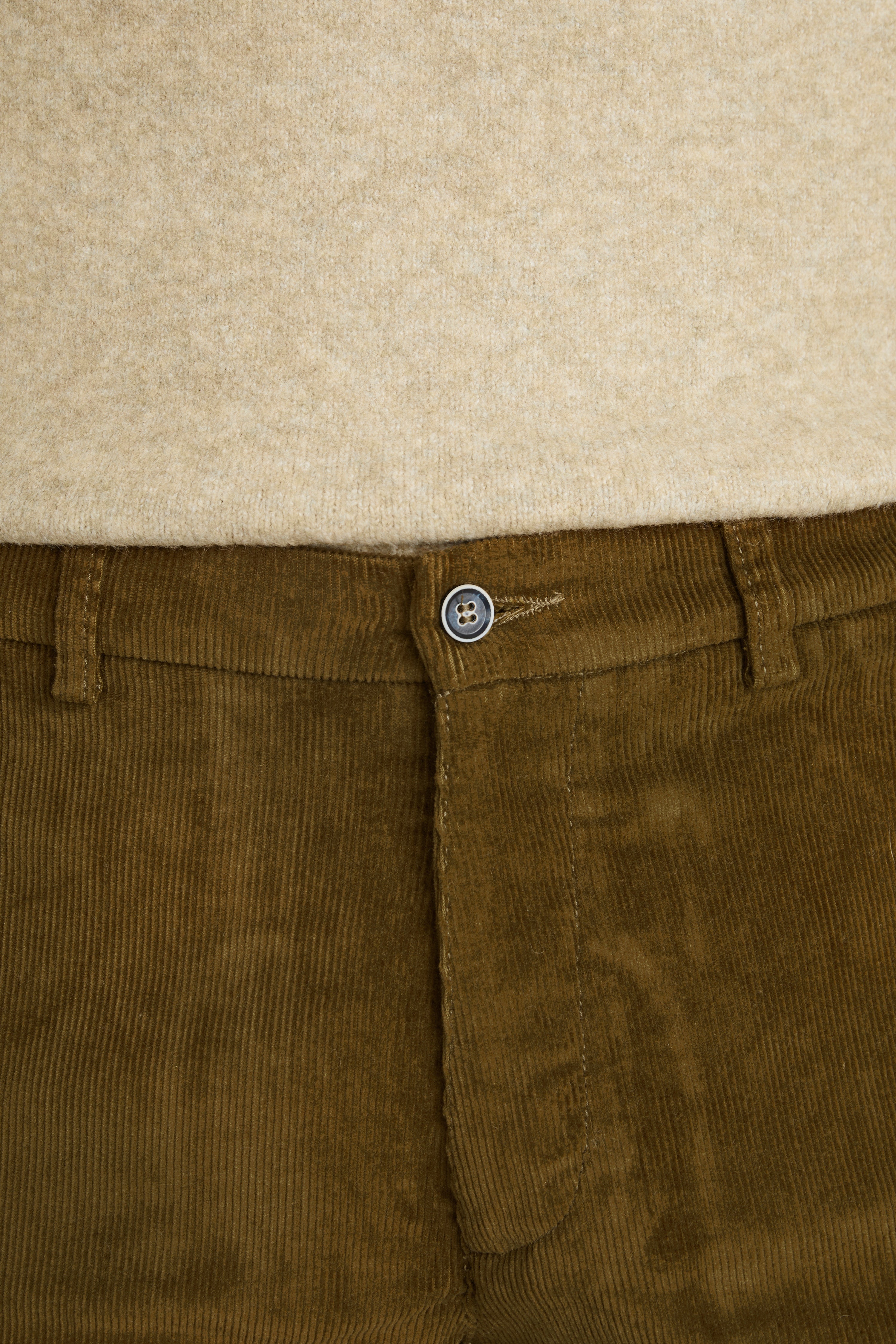 le-pantalon-chino-velours-bronze-pantalon-homme-semi-slim image 8