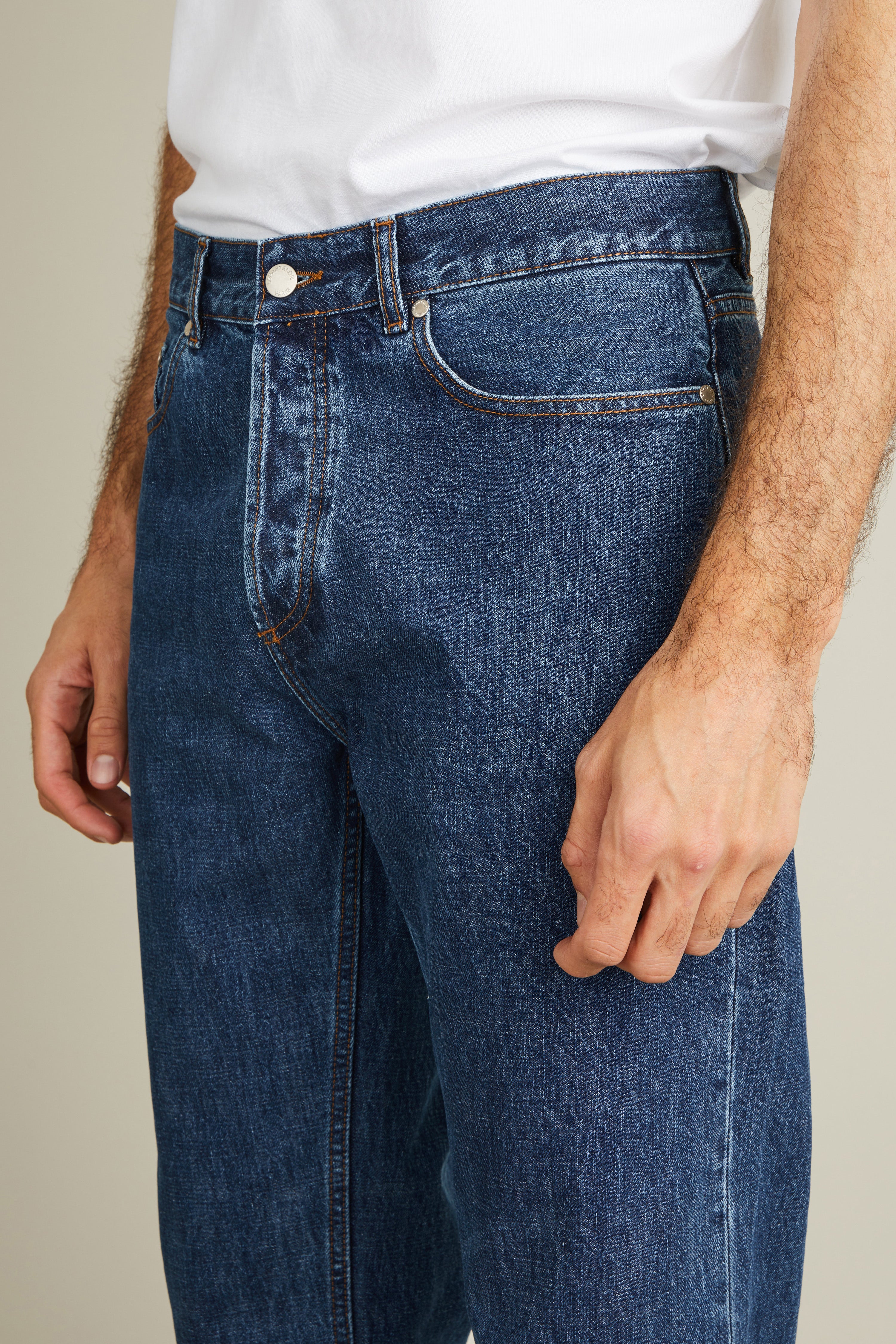 le-pantalon-jean-droit-bleu-stone-100-coton-bio-gots image 4