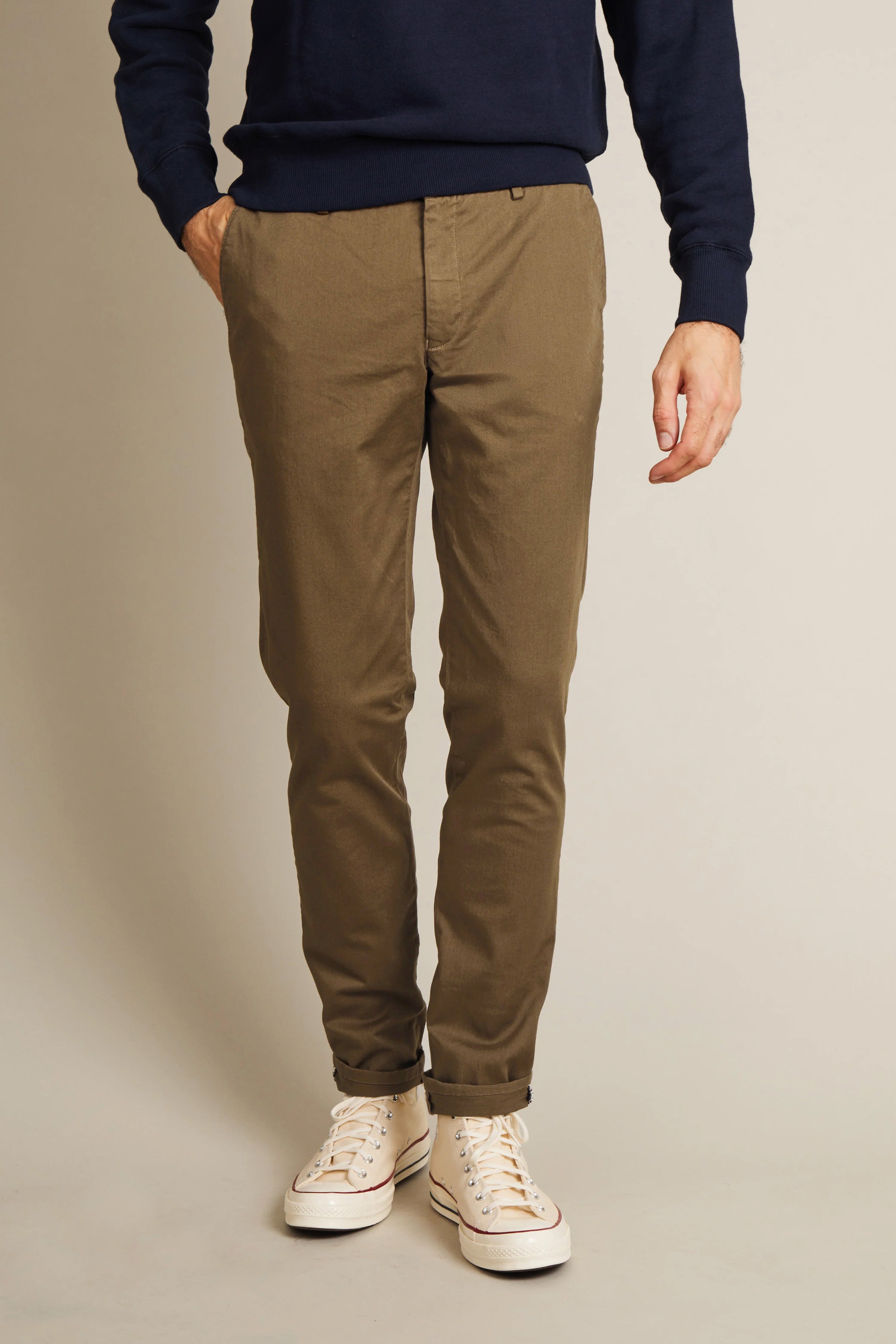 le-pantalon-chinos-homme-easy-semi-slim-chino-tabac-coton image 3