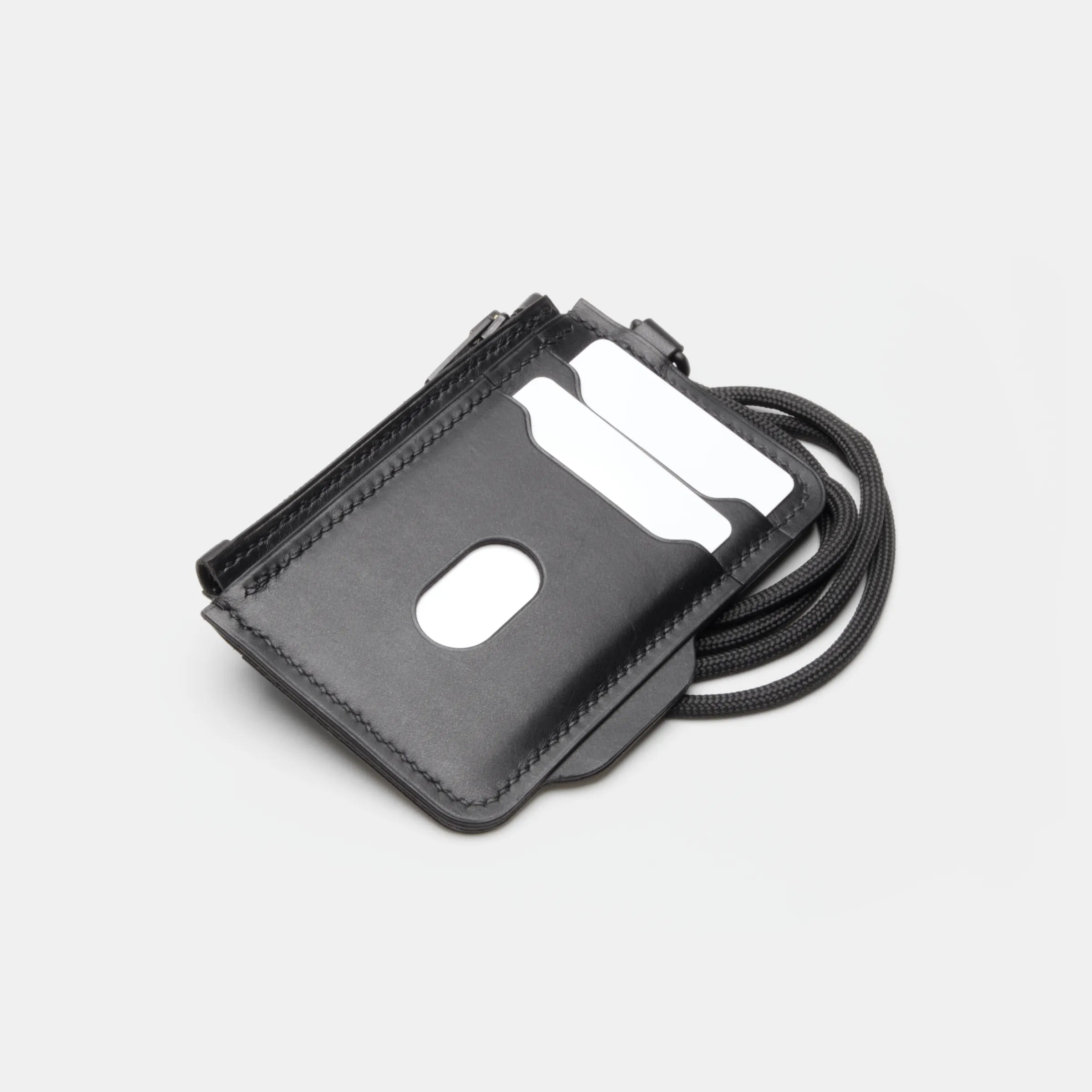 darksails-pour-le-voyage-porte-cartes-zipp-cuir-noir-6-cartes image 1