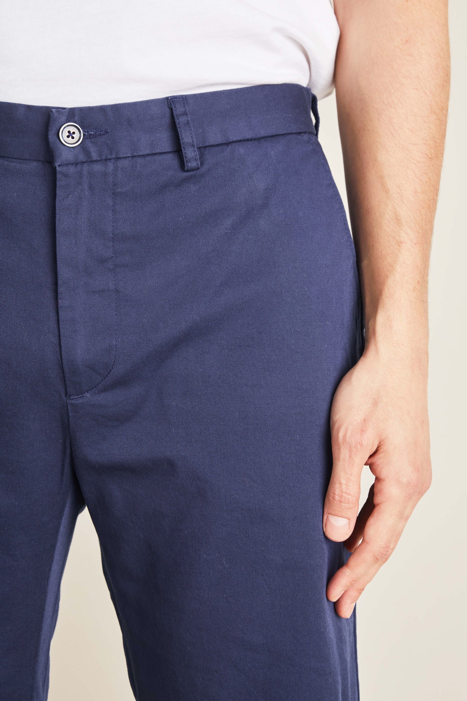 le-pantalon-bermudas-homme-bermuda-bleu-roi-short-coton image 2