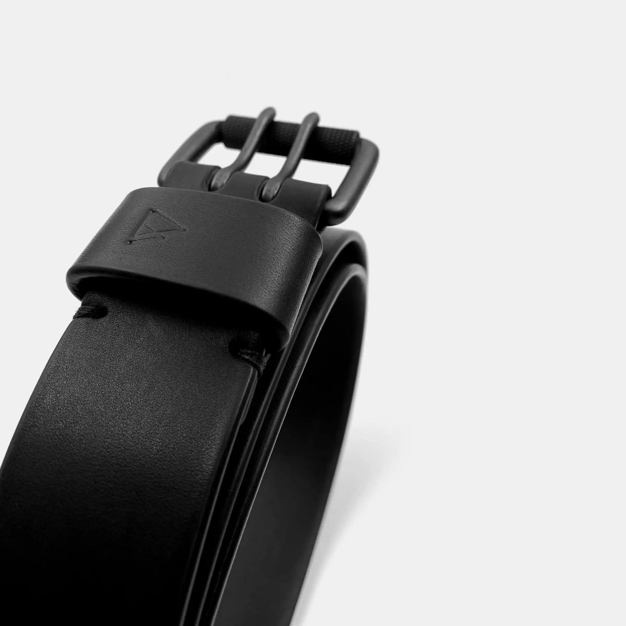 darksails-ceintures-accessoires-ceinture-cuir-noir-sur-mesure image 2