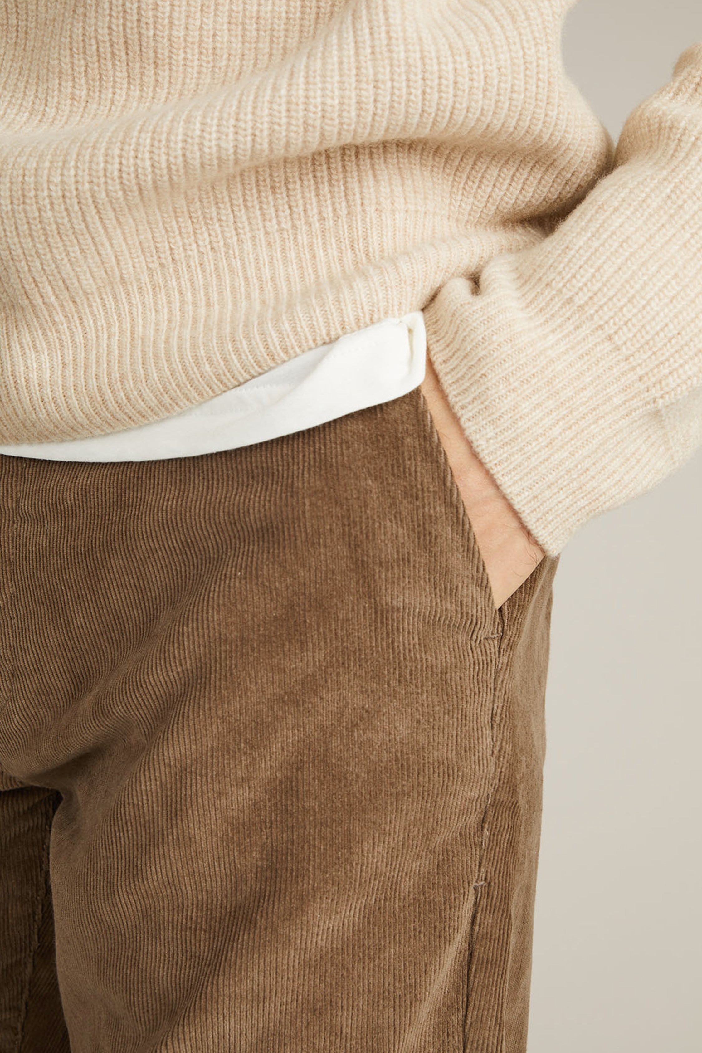 le-pantalon-chino-velours-tabac-chino-homme-semi-slim image 2