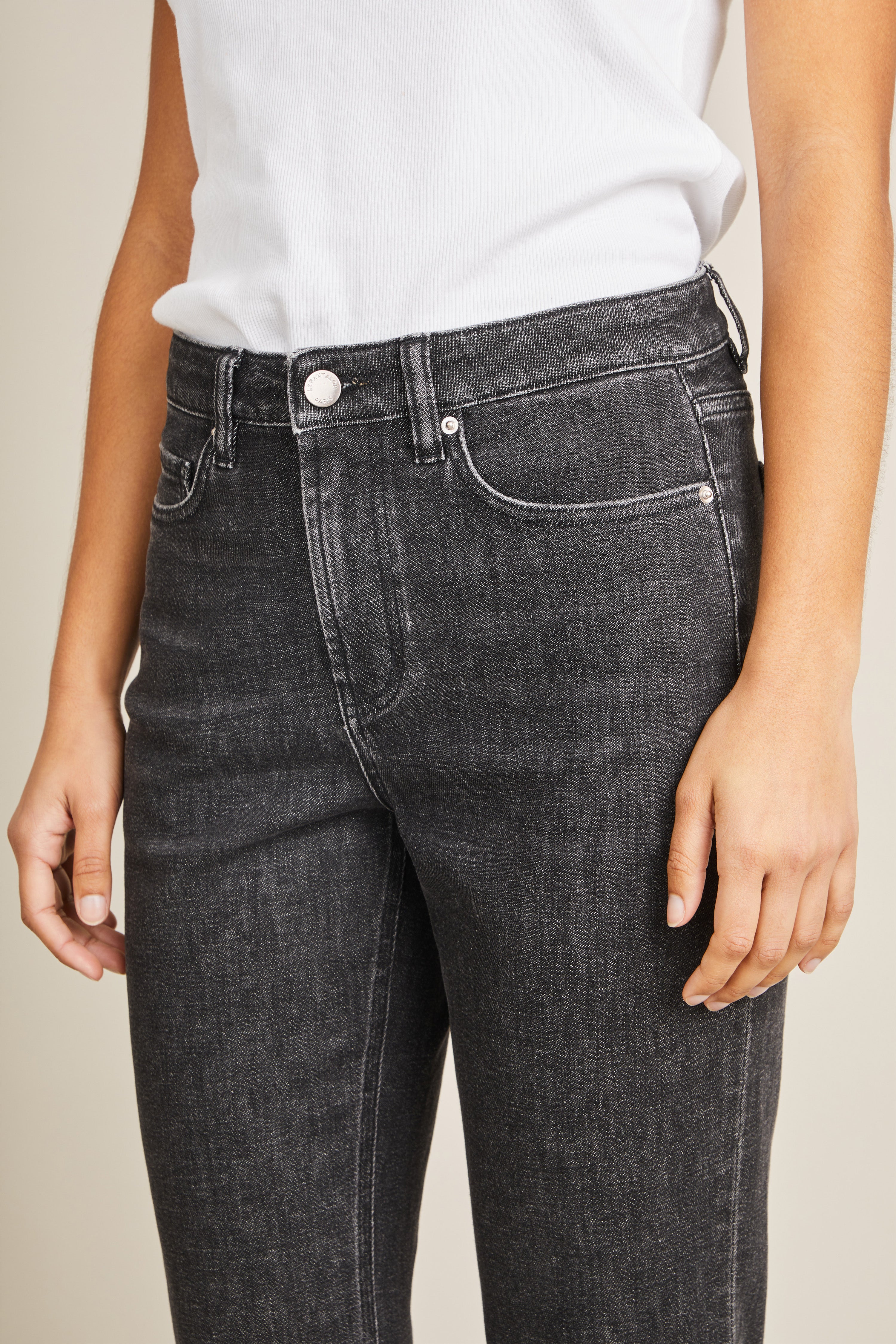 le-pantalon-jeans-femme-girlfriend-jean-gris-mi-haut-recycl image 3