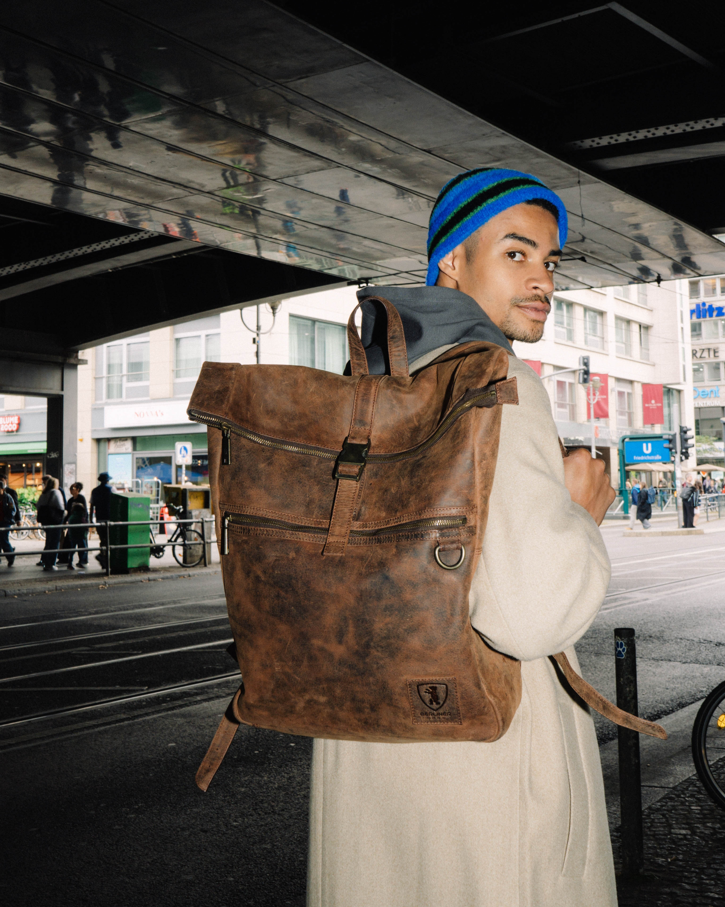 berliner-bags-utrecht-xl-sac-dos-cuir-earth-vintage image 8