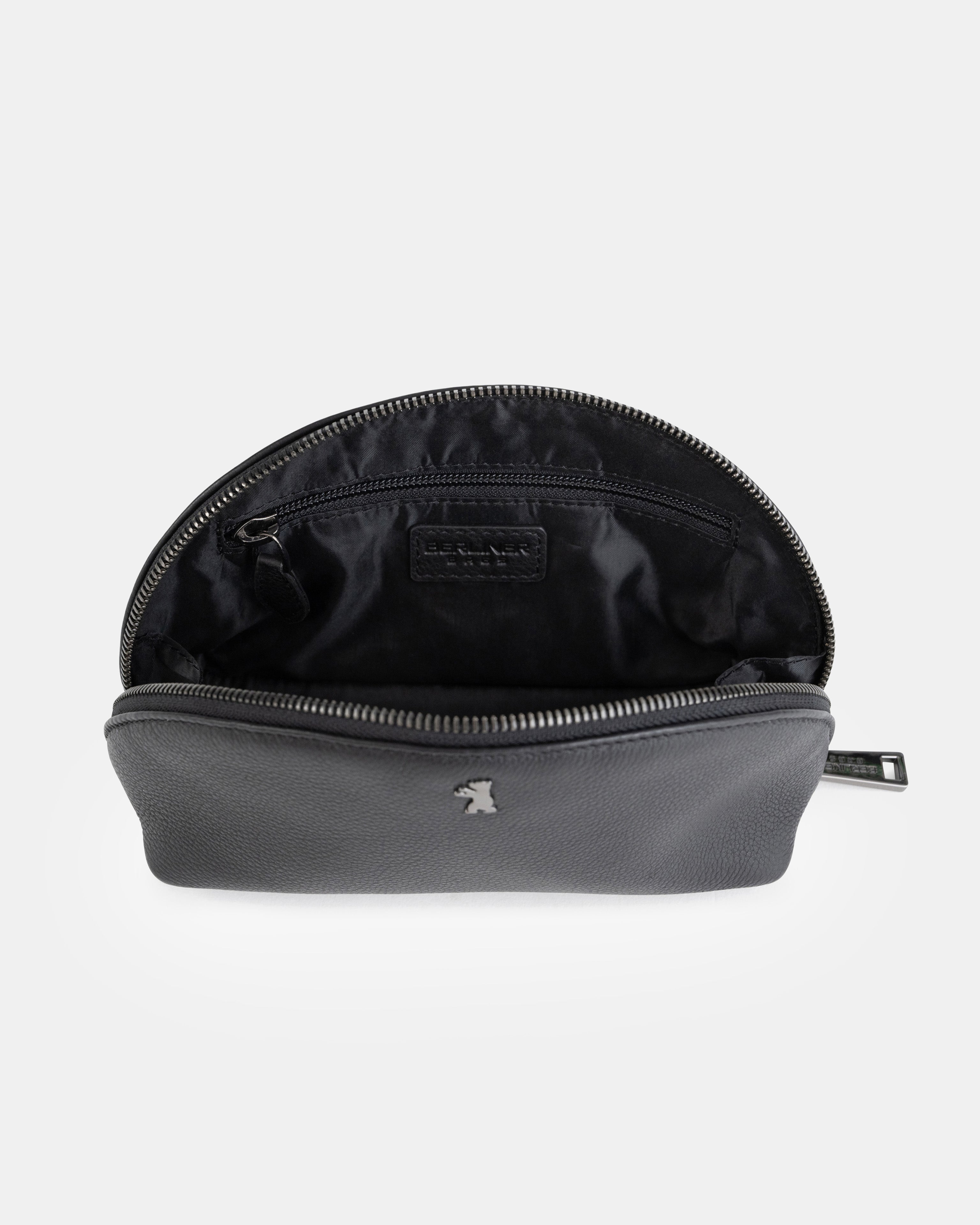 berliner-bags-zoe-trousse-toilette-cuir-noire-waterproof image 4