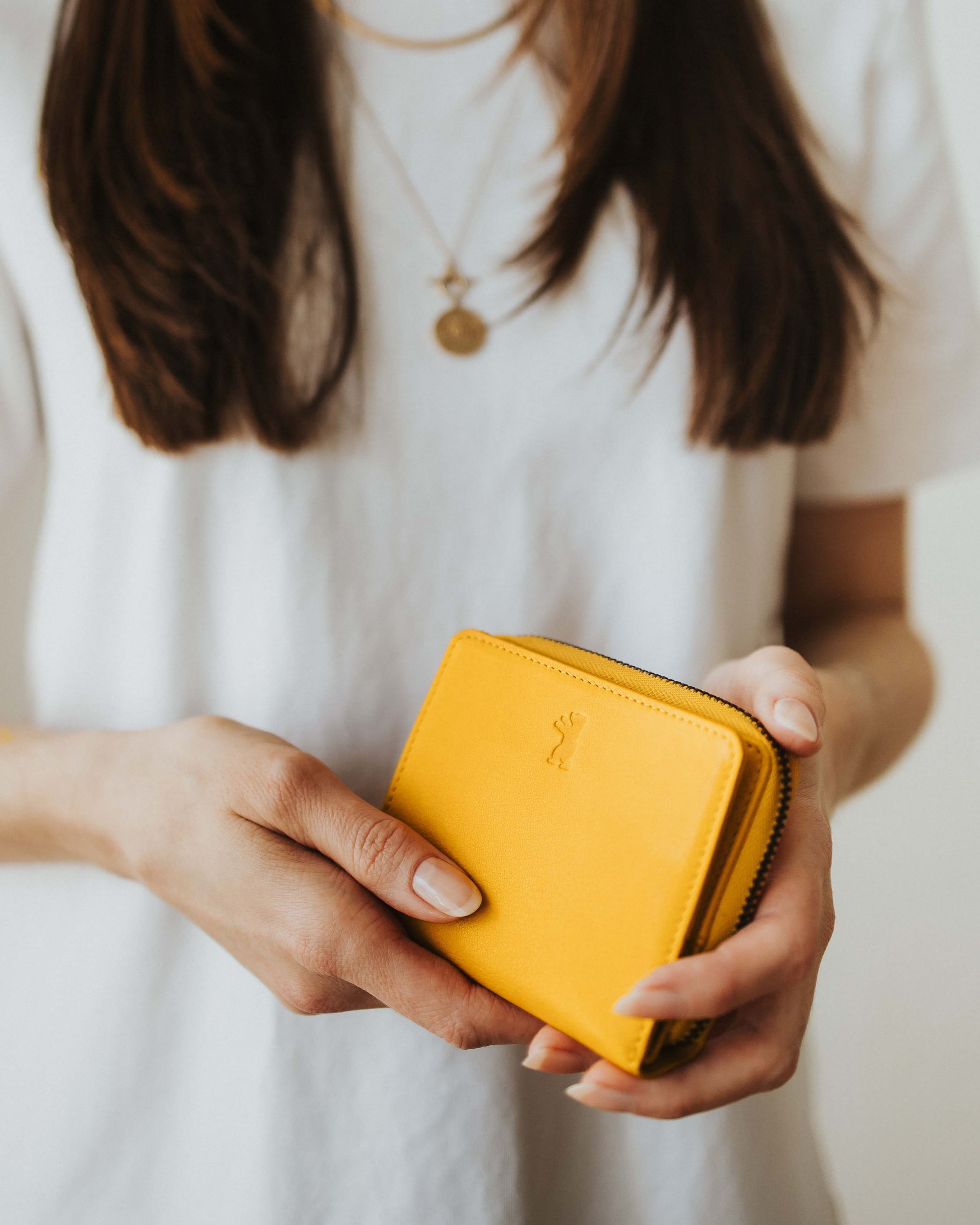berliner-bags-sara-portefeuille-cuir-compact-jaune-rfid-slim image 2