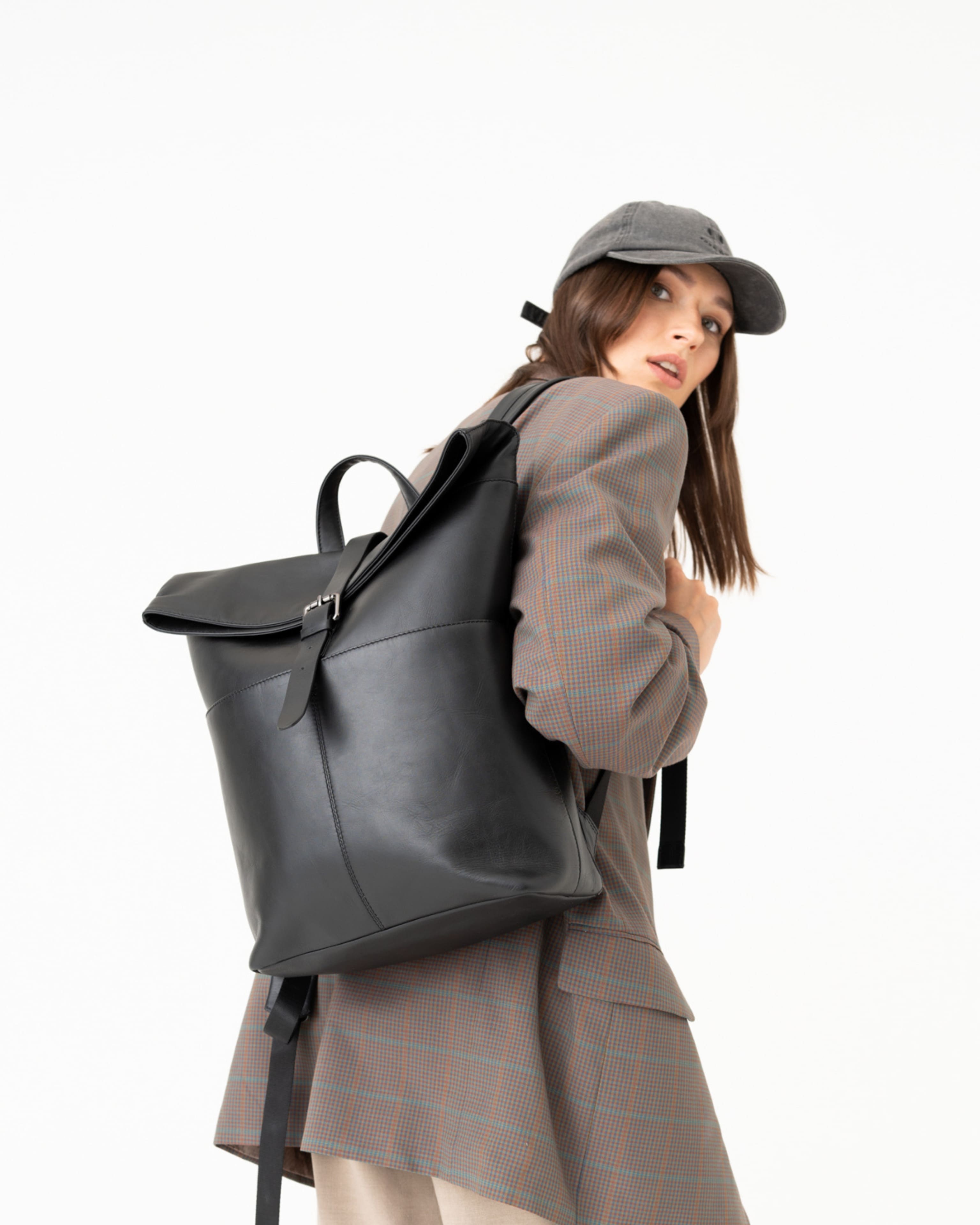 berliner-bags-finn-sac-dos-cuir-noir-ordinateur image 8
