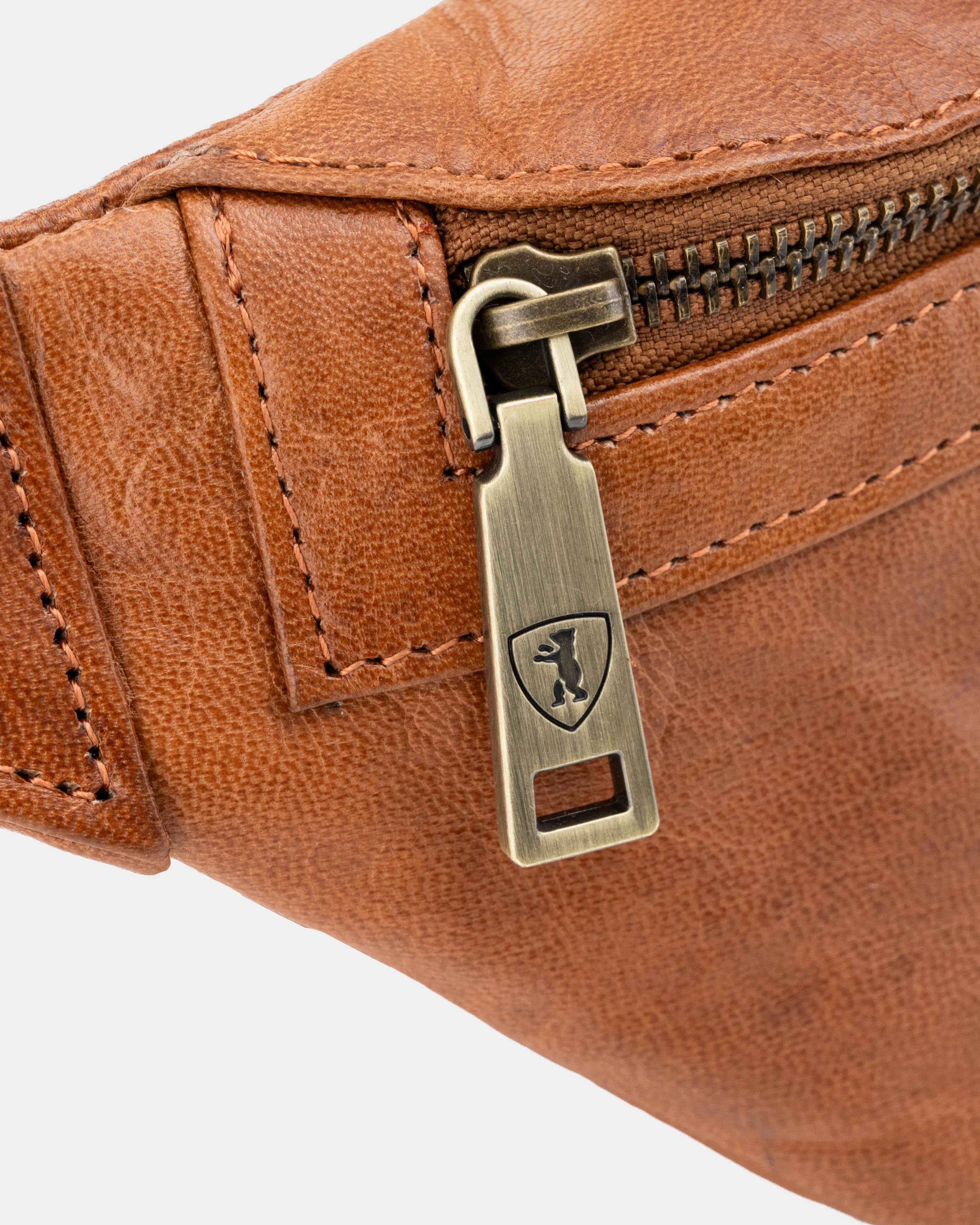 berliner-bags-turin-sac-banane-cuir-marron-vintage image 8