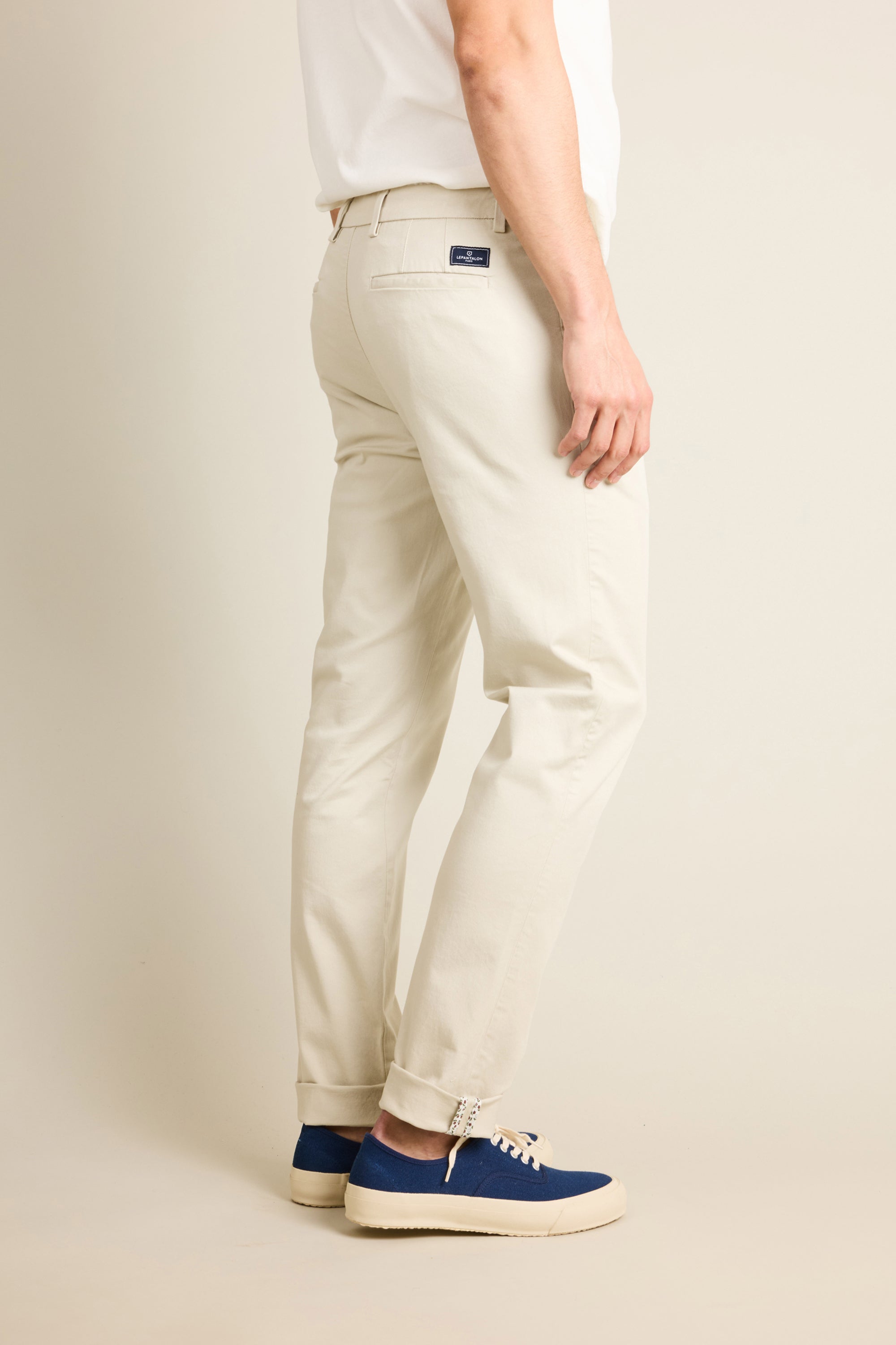 le-pantalon-chino-easy-pantalon-craie-semi-slim-stretch image 4