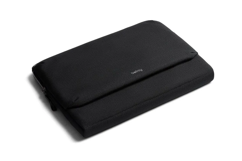bellroy-laptop-caddy-housse-laptop-14-pouces-black-recycl-e image 1