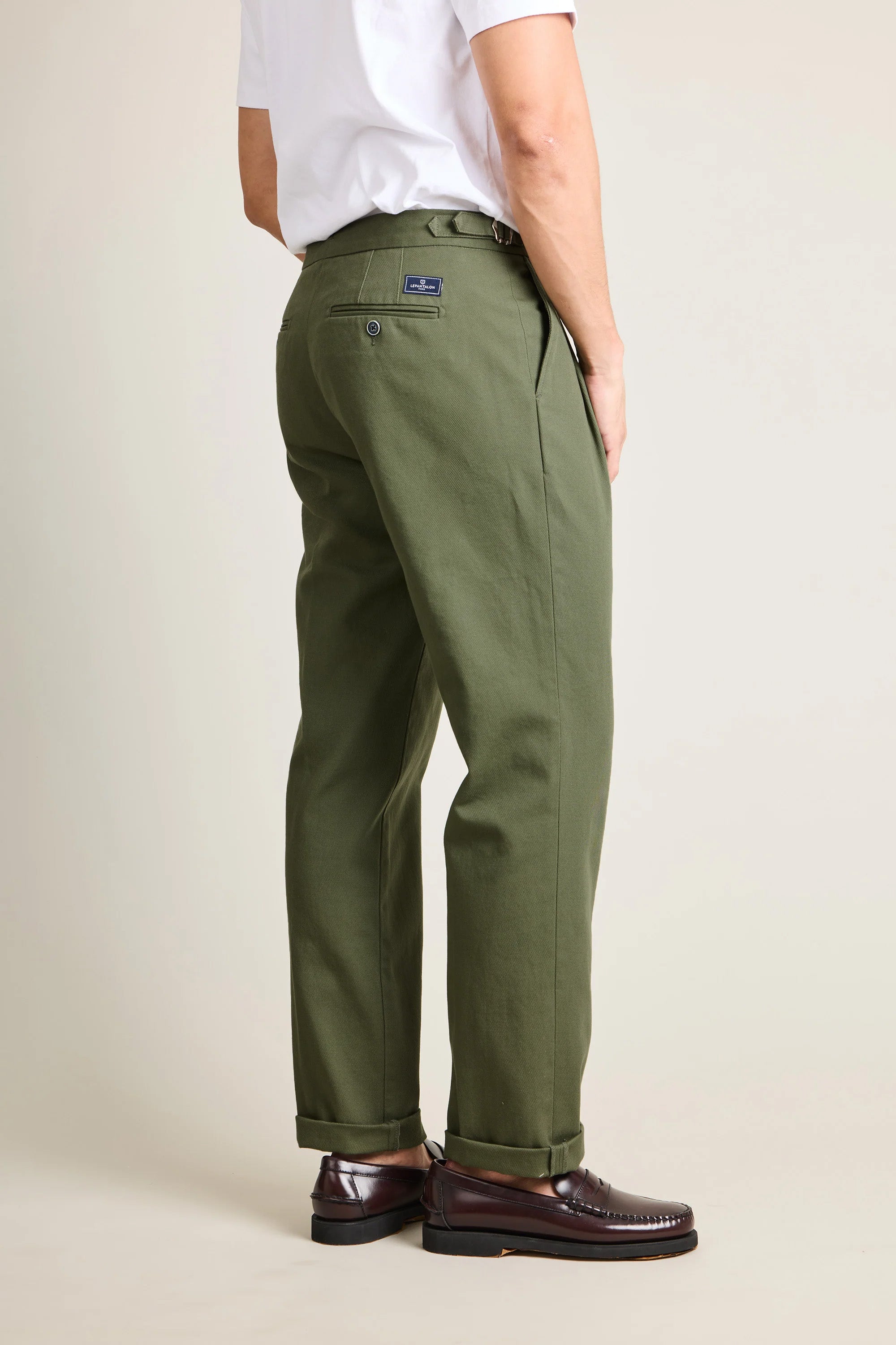 le-pantalon-chino-droit-double-pinces-kaki-coton image 6