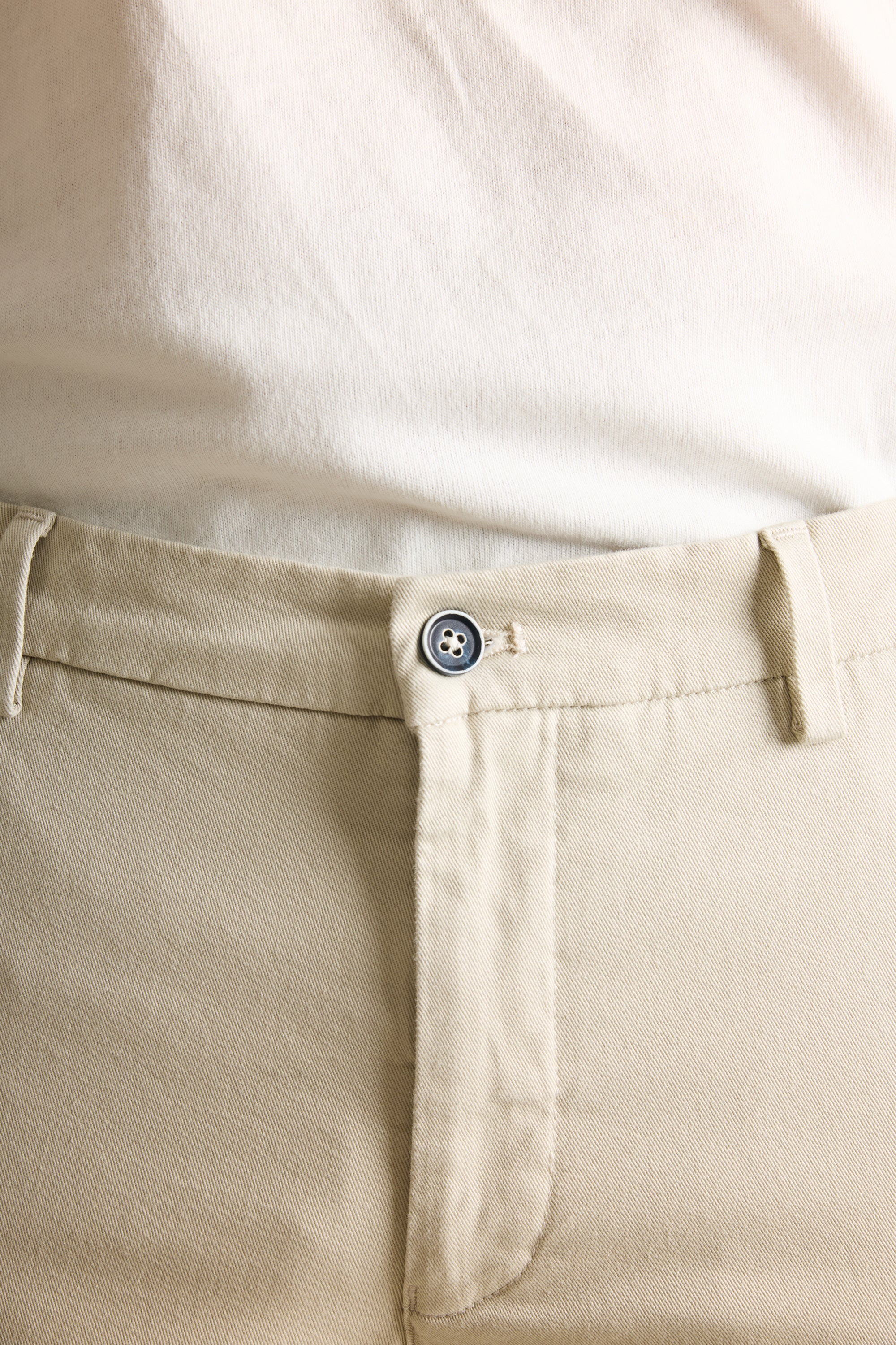 le-pantalon-chino-easy-pantalon-craie-semi-slim-stretch image 6