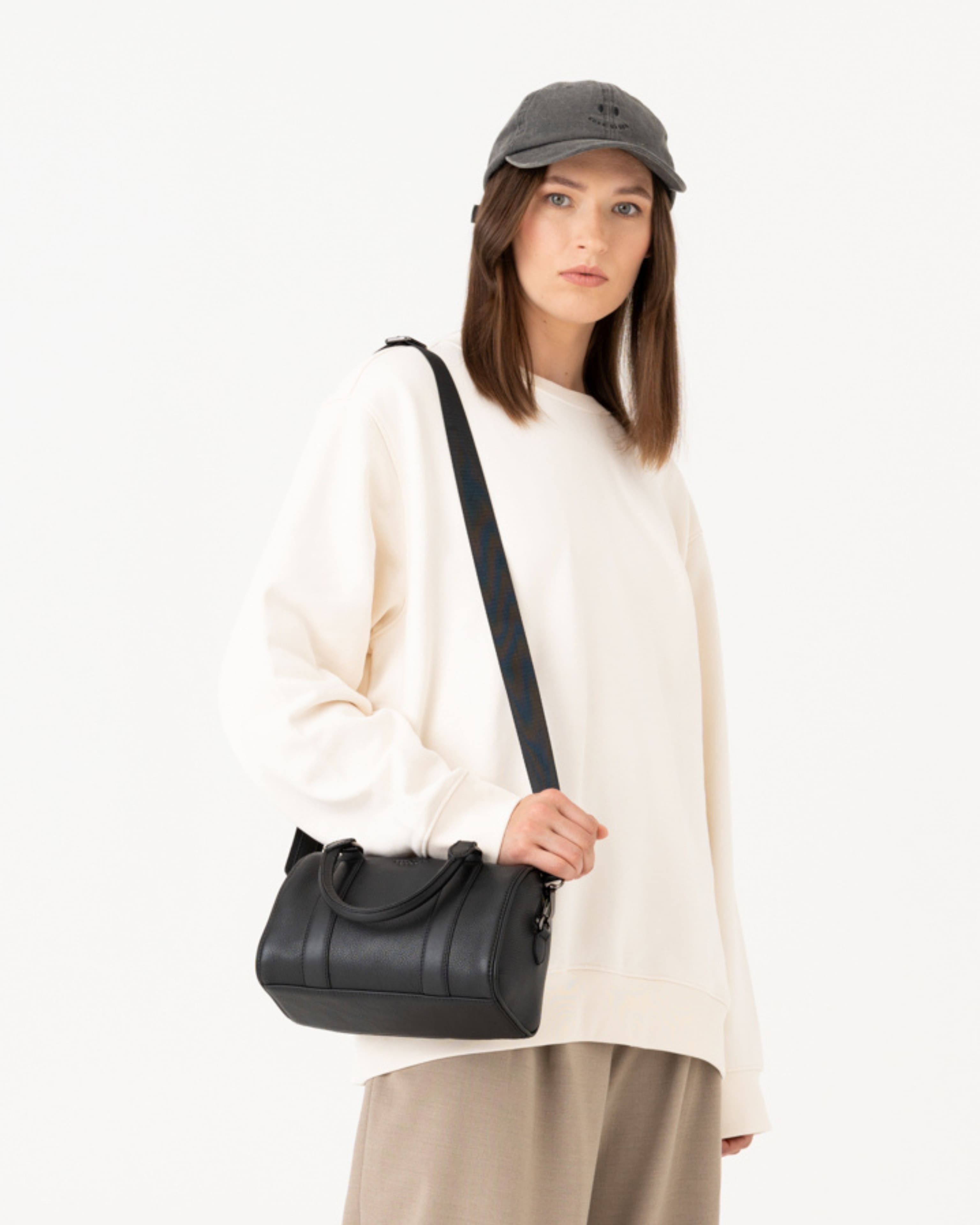 berliner-bags-gigi-sac-bandouli-re-noir-poign-e image 2