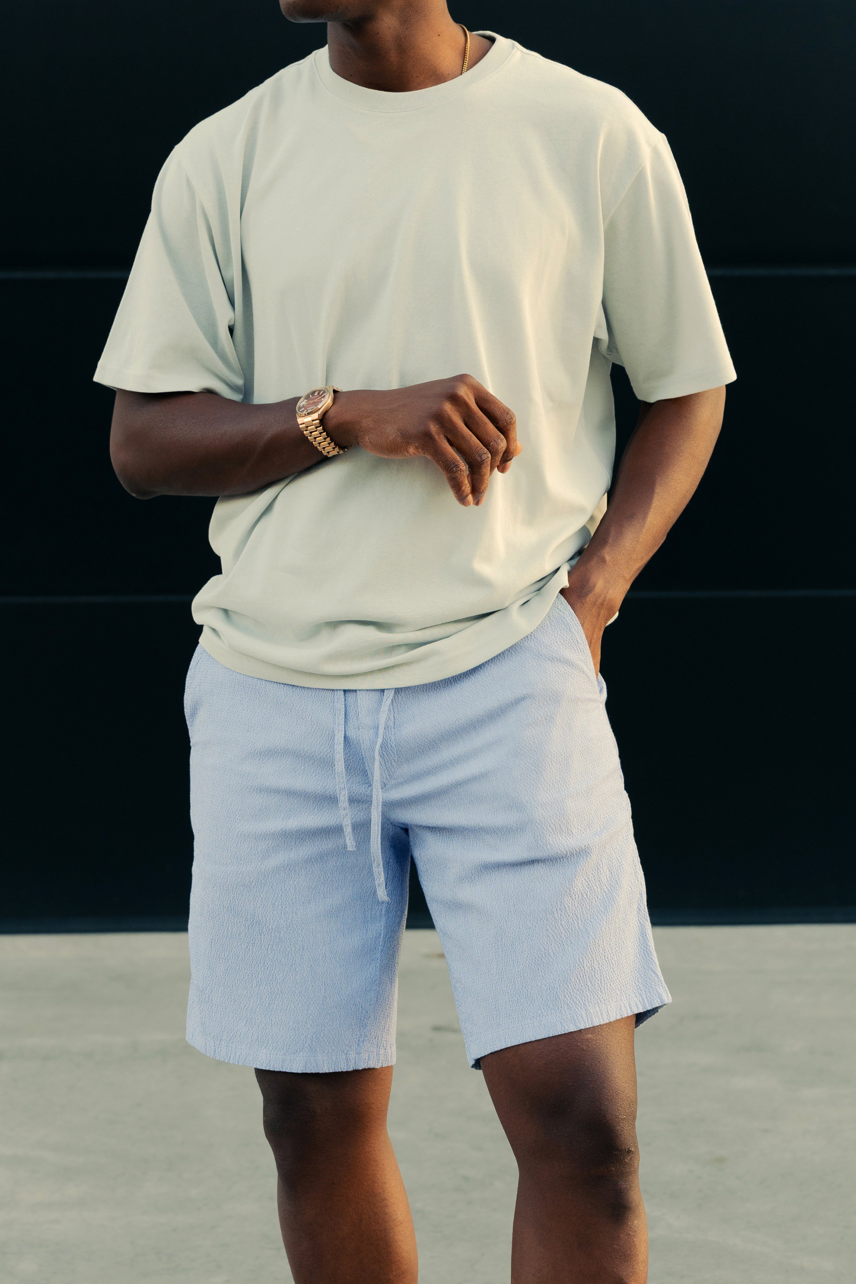 le-pantalon-bermuda-seersucker-bleu-short-coton-homme image 2