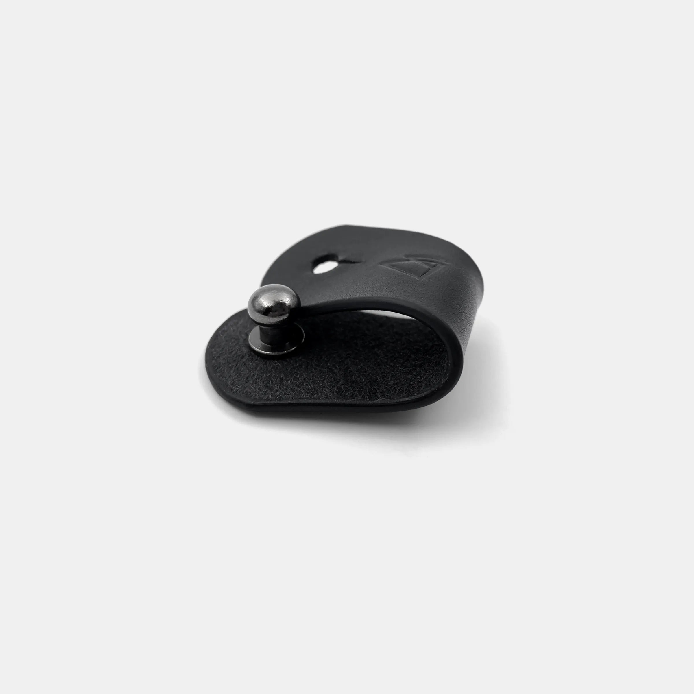 darksails-l-essentiel-edc-organisateur-c-bles-cuir-noir image 4