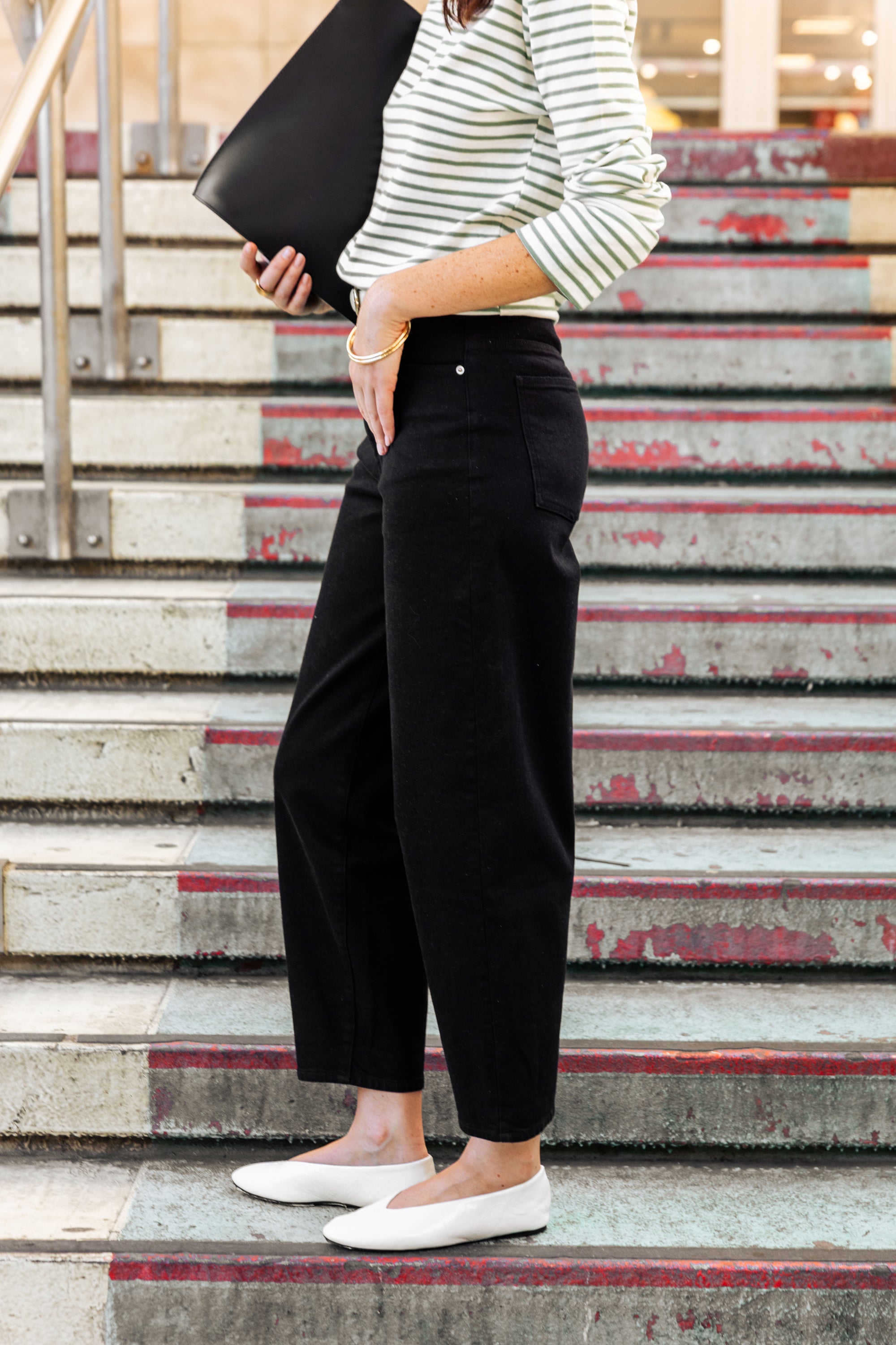 le-pantalon-jean-balloon-noir-jean-large-coton image 3