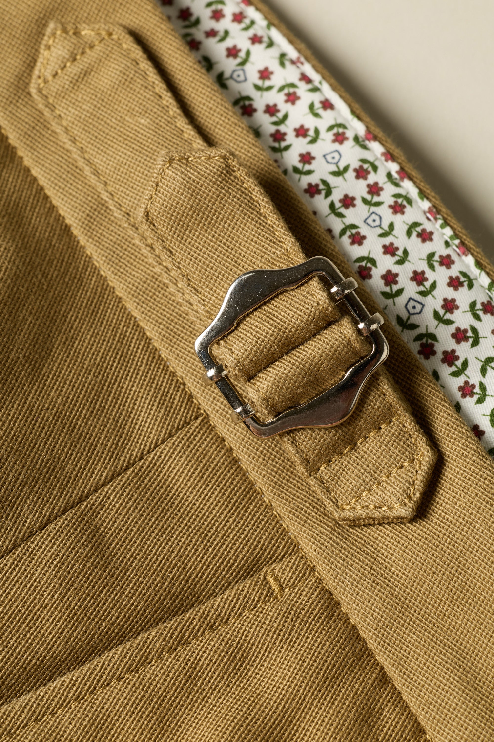 le-pantalon-chino-droit-double-pinces-beige-fonc-coton image 6