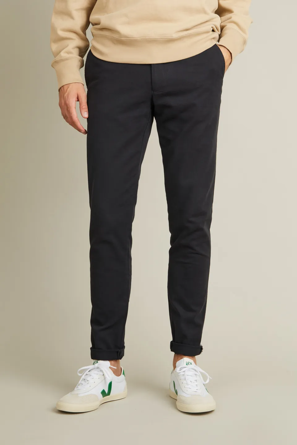 le-pantalon-chinos-homme-chino-textur-gris-anthracite-slim image 1