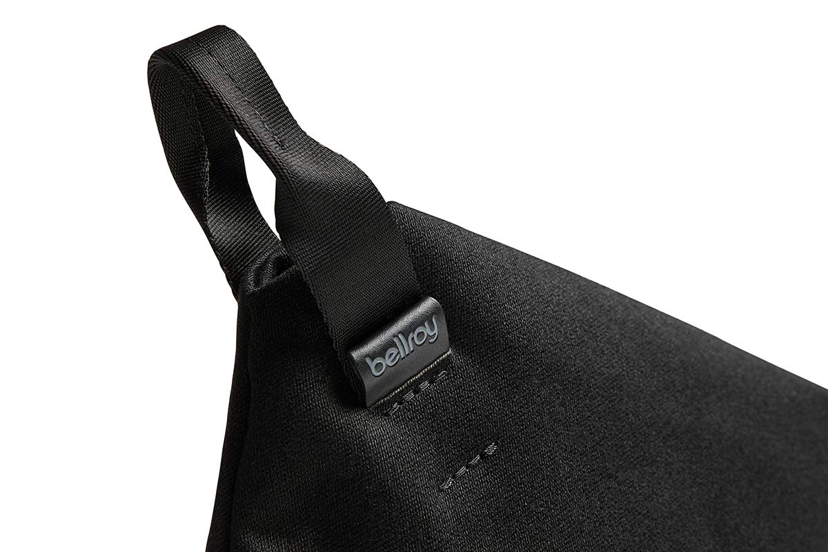 bellroy-standing-pouch-pochette-zipp-e-melbourne-black image 5