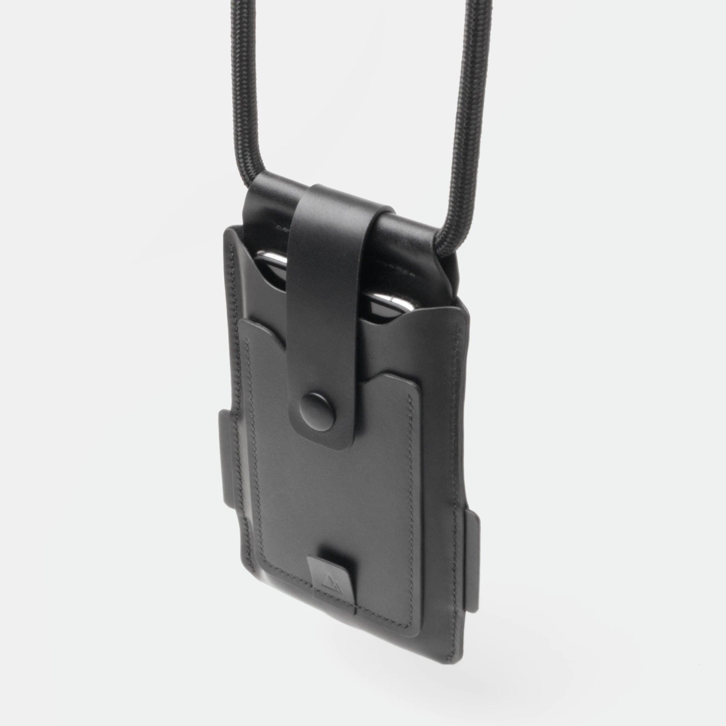 darksails-pour-le-voyage-pochette-t-l-phone-cuir-noir-tour-de-cou image 1
