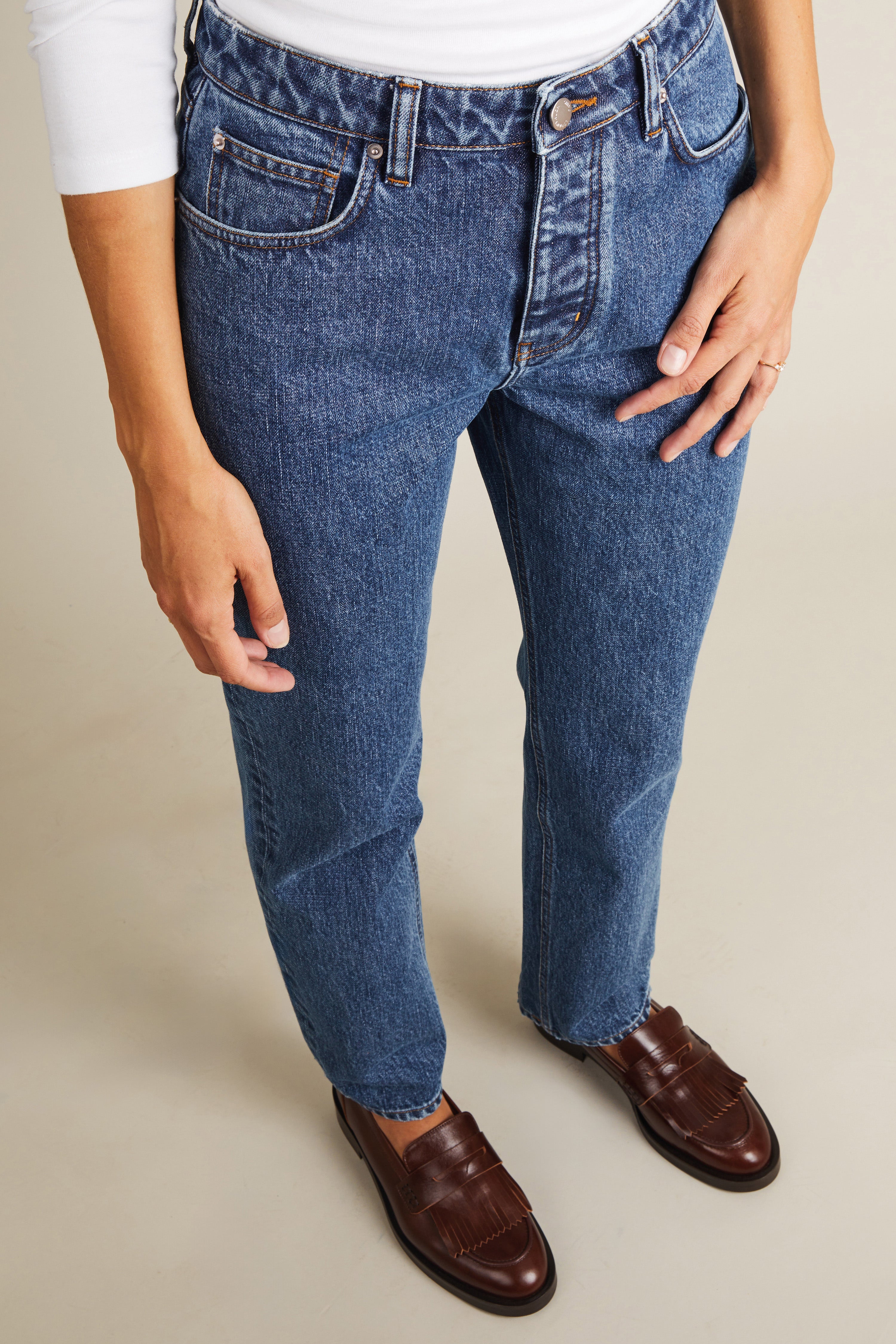 le-pantalon-jean-droit-jean-bleu-coton-bio-gots image 7