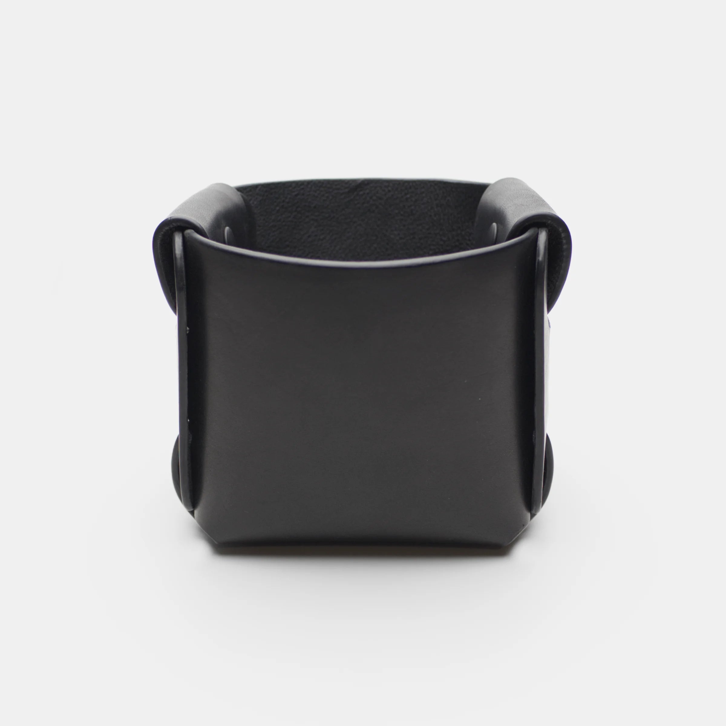 darksails-panier-de-rangement-cuir-noir-vide-poche-bureau image 4