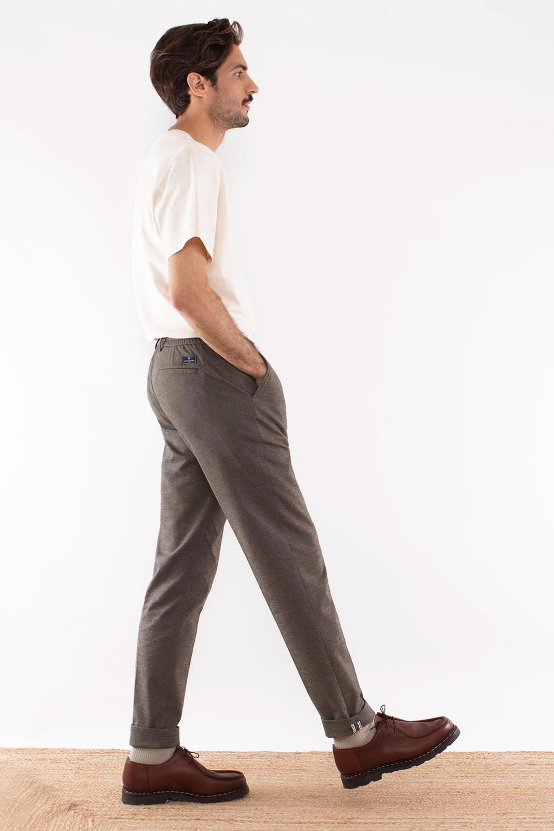 le-pantalon-chaud-beige-pantalon-flanelle-beige-coton image 4