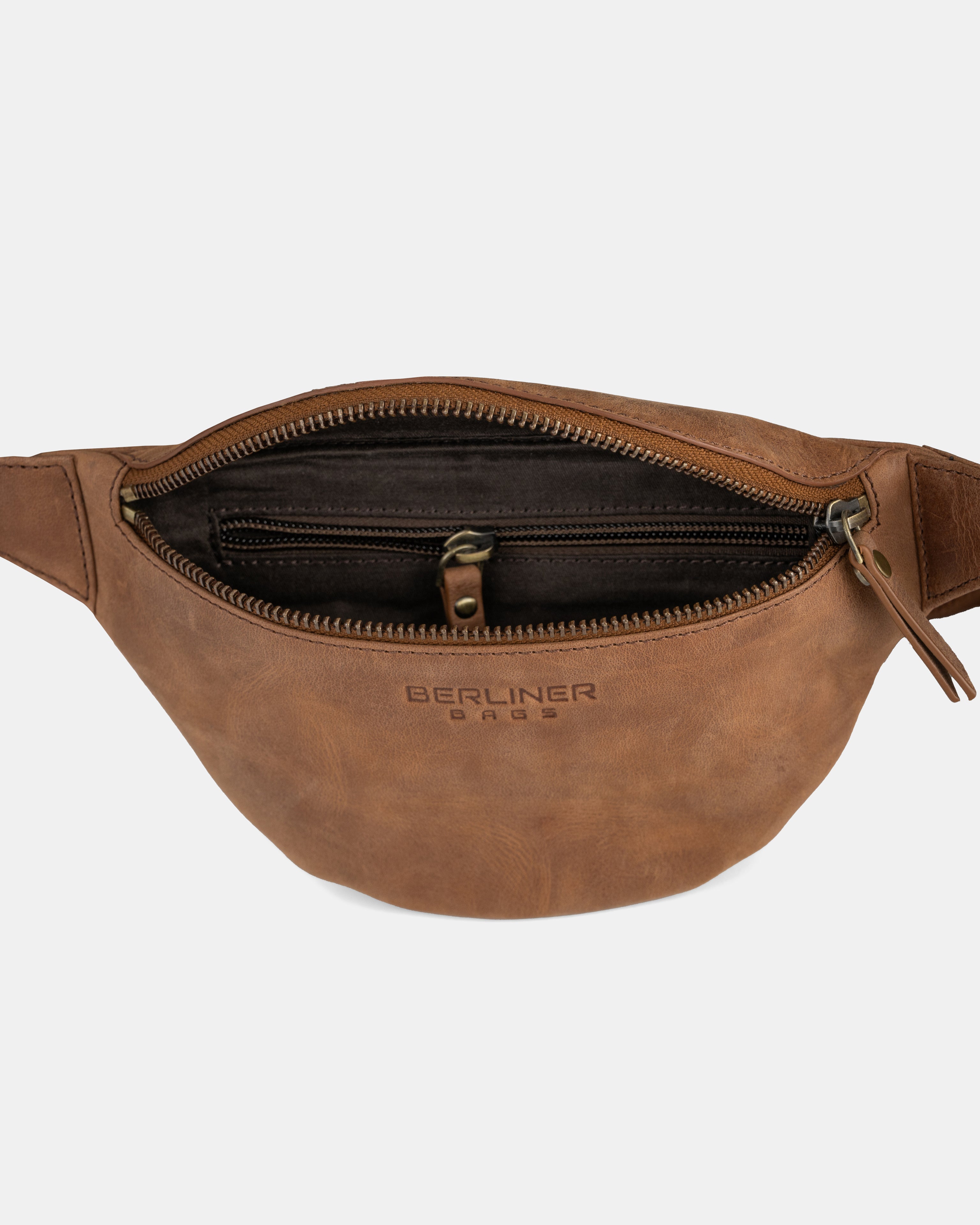 berliner-bags-mona-m-sac-banane-cuir-camel-ceinture image 6
