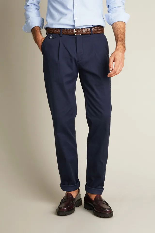 le-pantalon-chinos-homme-chino-pinces-marine-chino-bleu-carotte image 1