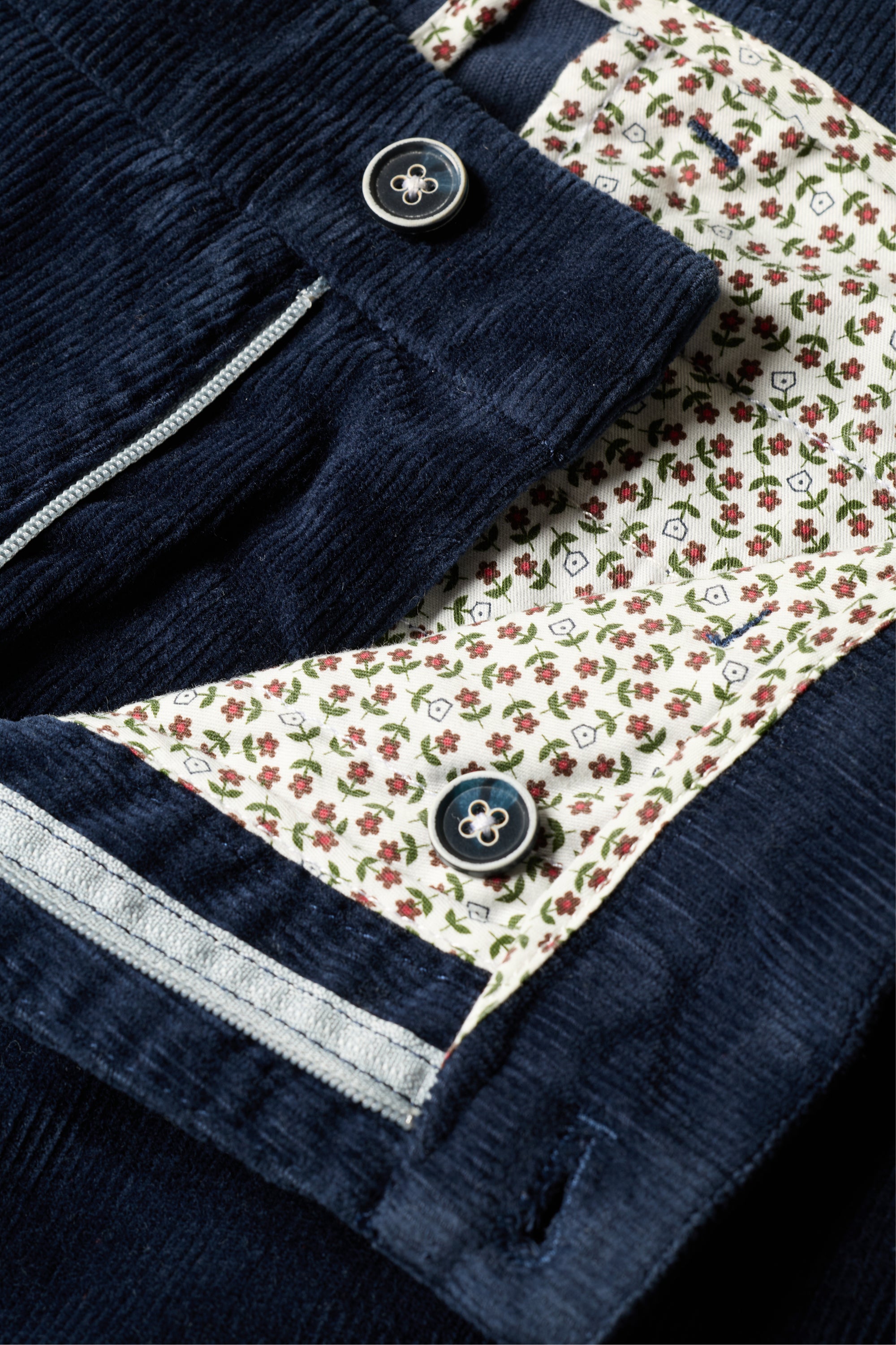 le-pantalon-chino-velours-bleu-marine-homme-semi-slim image 2