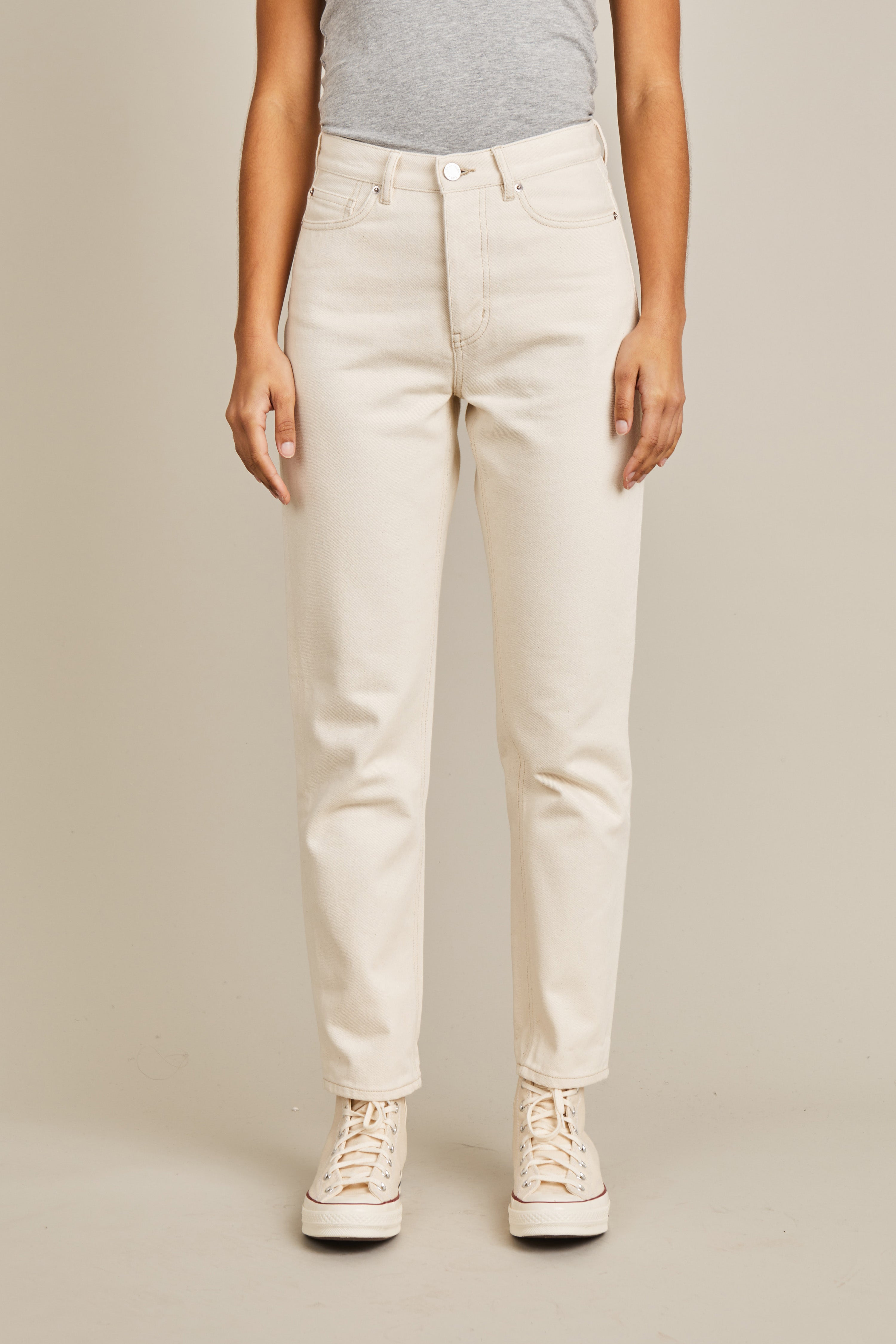 le-pantalon-jean-droit-cru-pantalon-denim-coton-bio-7-8 image 1