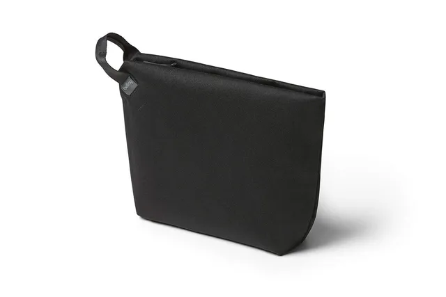 bellroy-standing-pouch-plus-pochette-tech-melbourne-black image 1