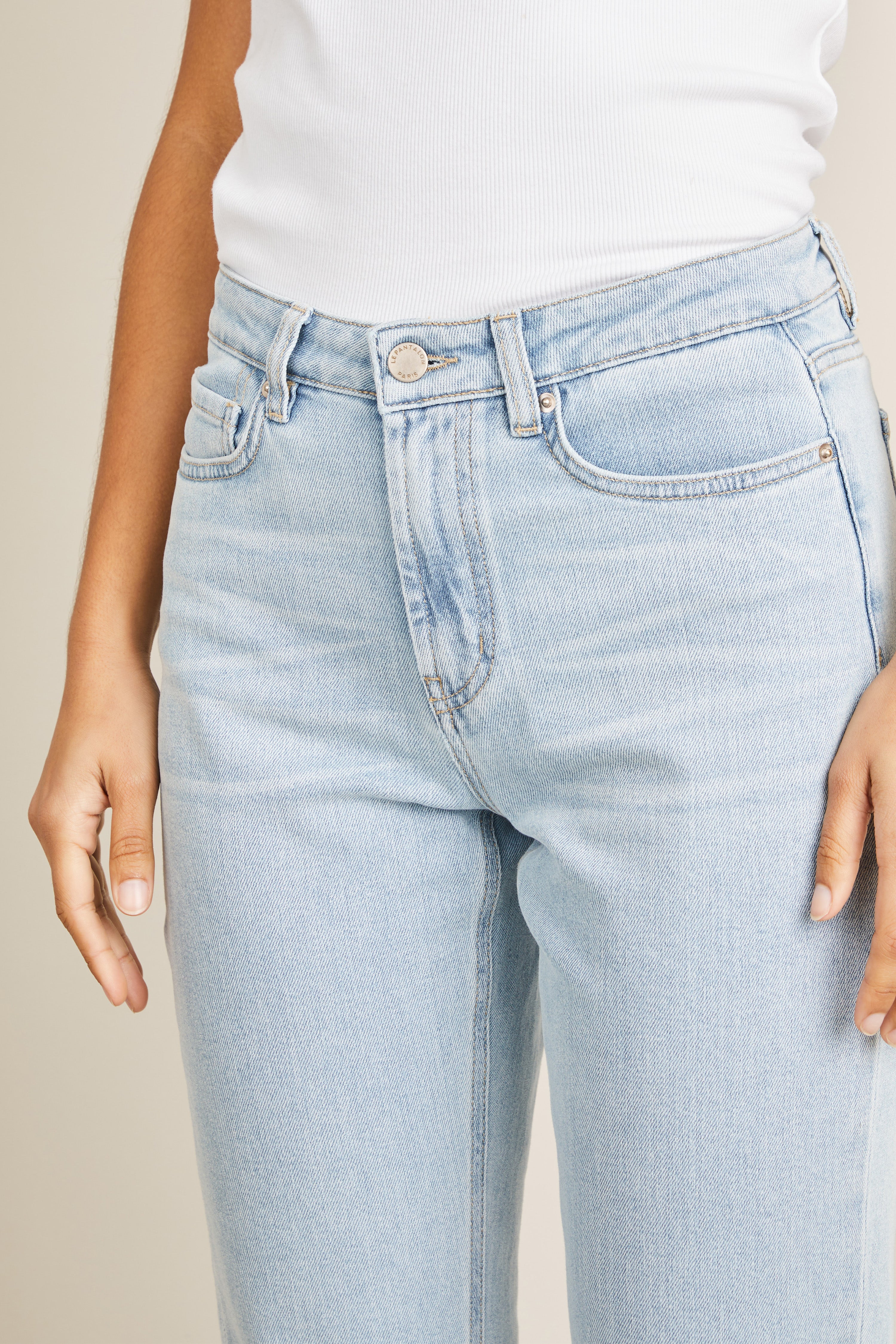 le-pantalon-jeans-femme-girlfriend-vintage-bleached-jean-d-lav image 2