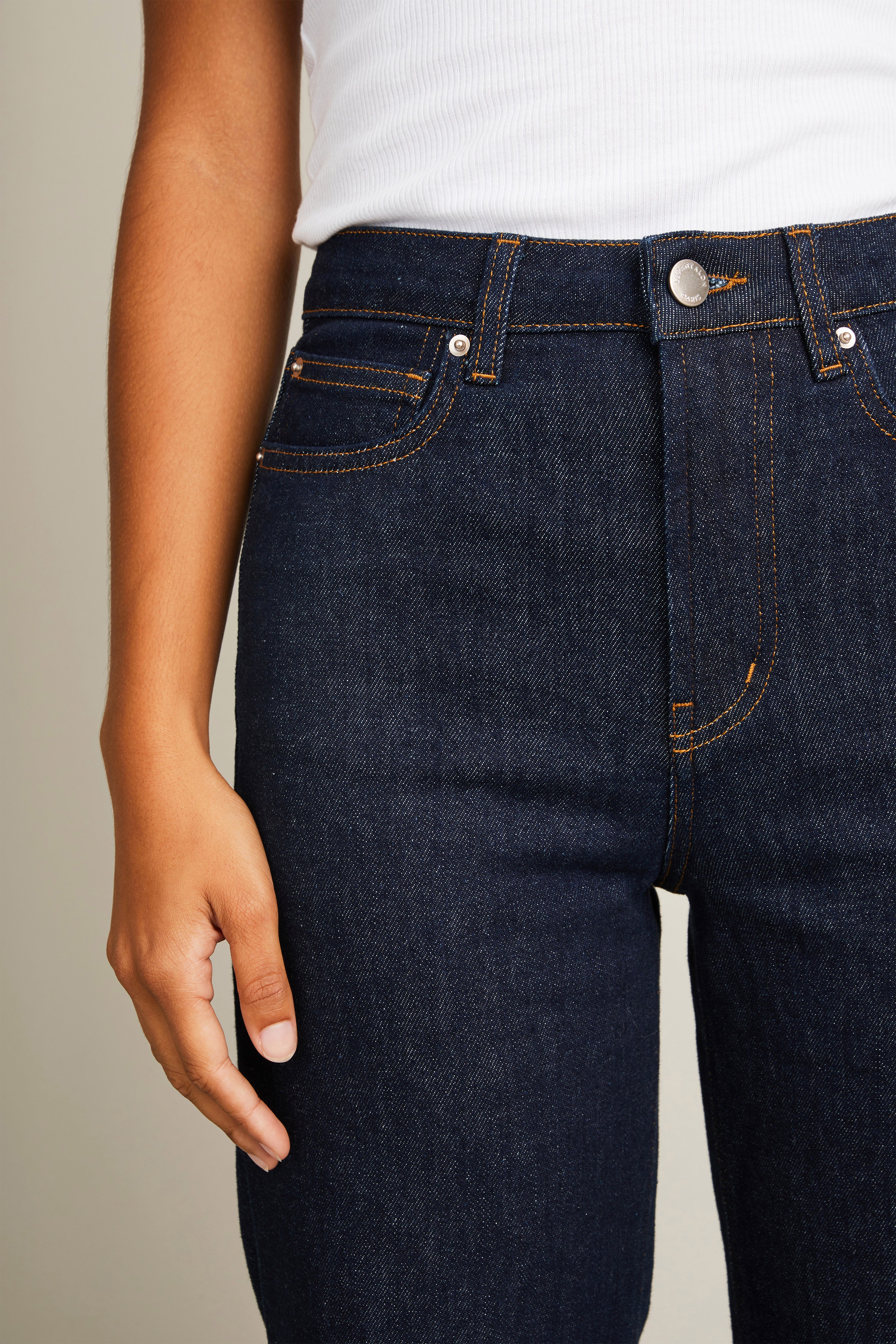le-pantalon-jean-flare-jean-femme-bleu-coton-recycl image 3