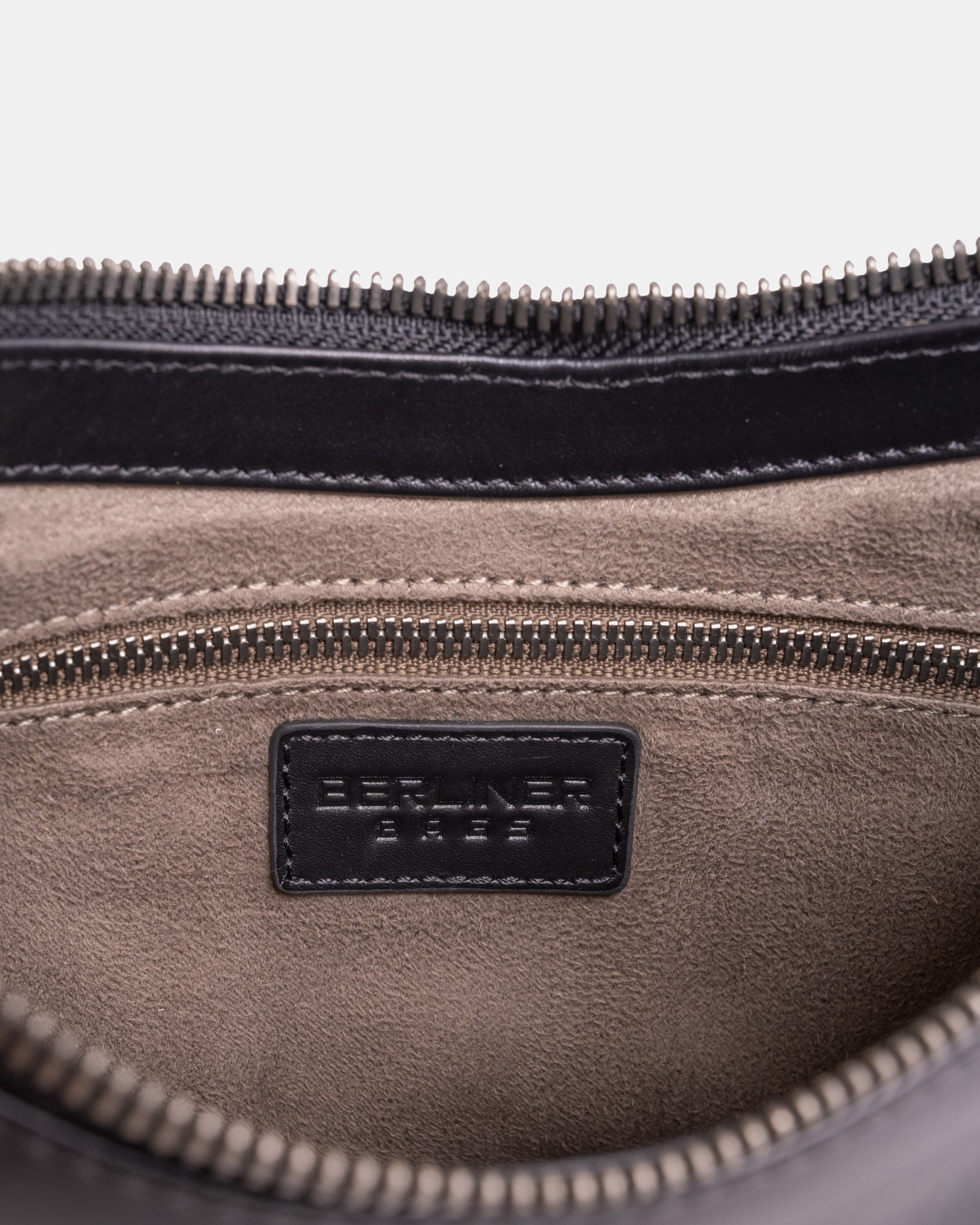 berliner-bags-lola-sac-demi-lune-cuir-noir-cha-ne image 7