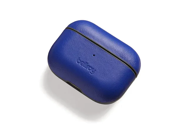bellroy-pod-jacket-tui-cuir-airpods-pro-1-cobalt image 1