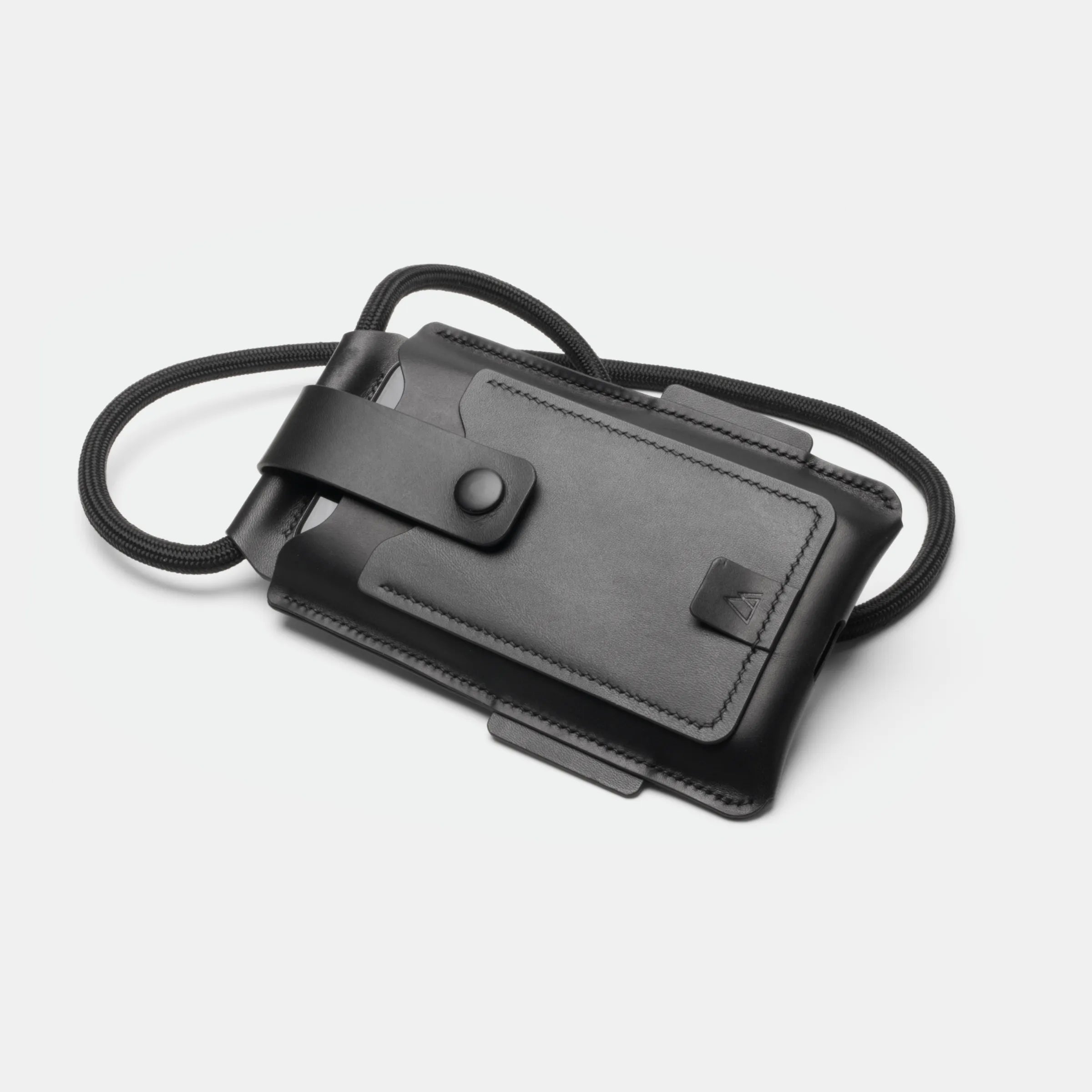 darksails-pour-le-voyage-pochette-t-l-phone-cuir-noir-tour-de-cou image 4