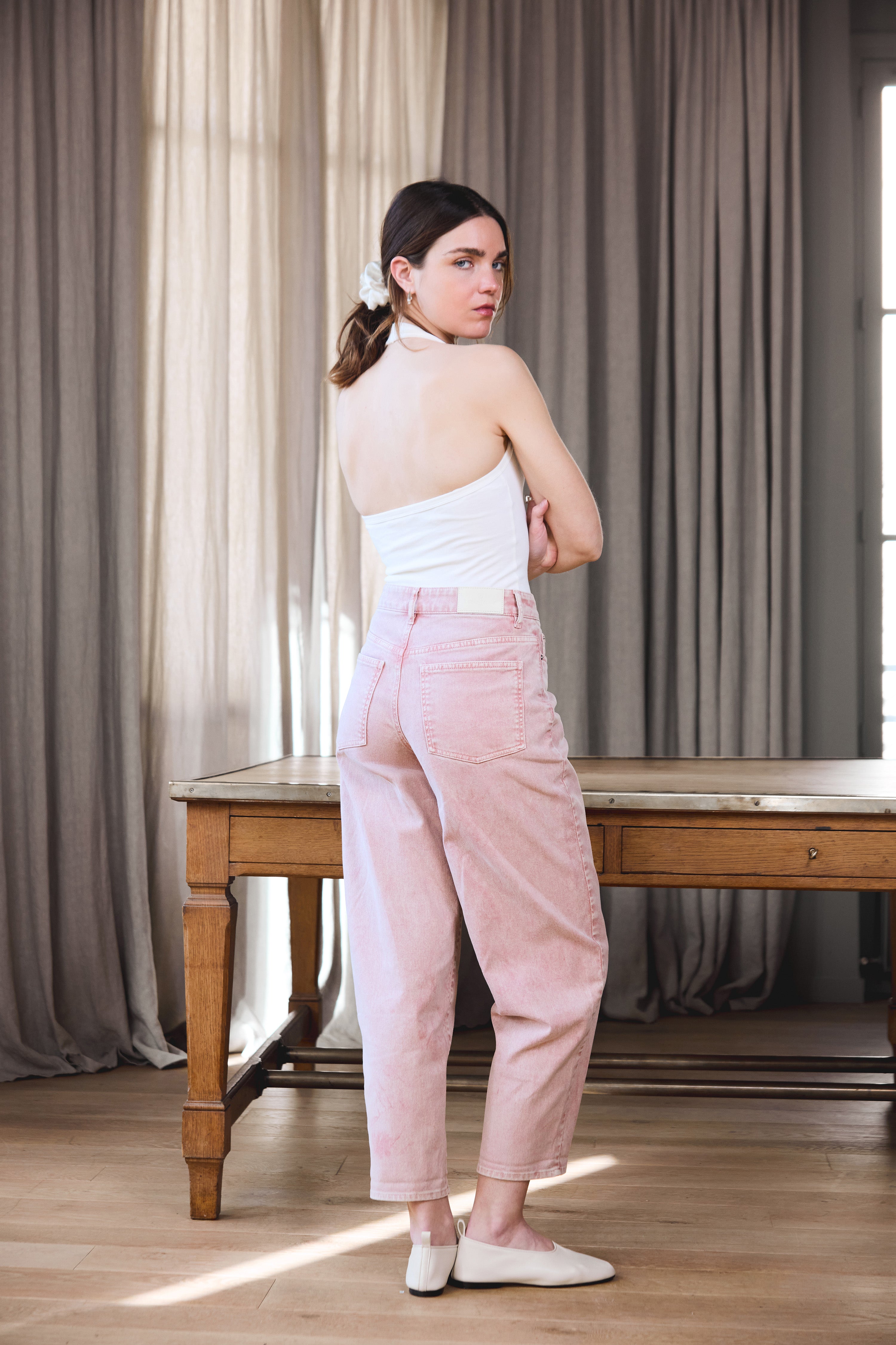 le-pantalon-jean-balloon-ice-pink-jean-rose-large-femme image 5