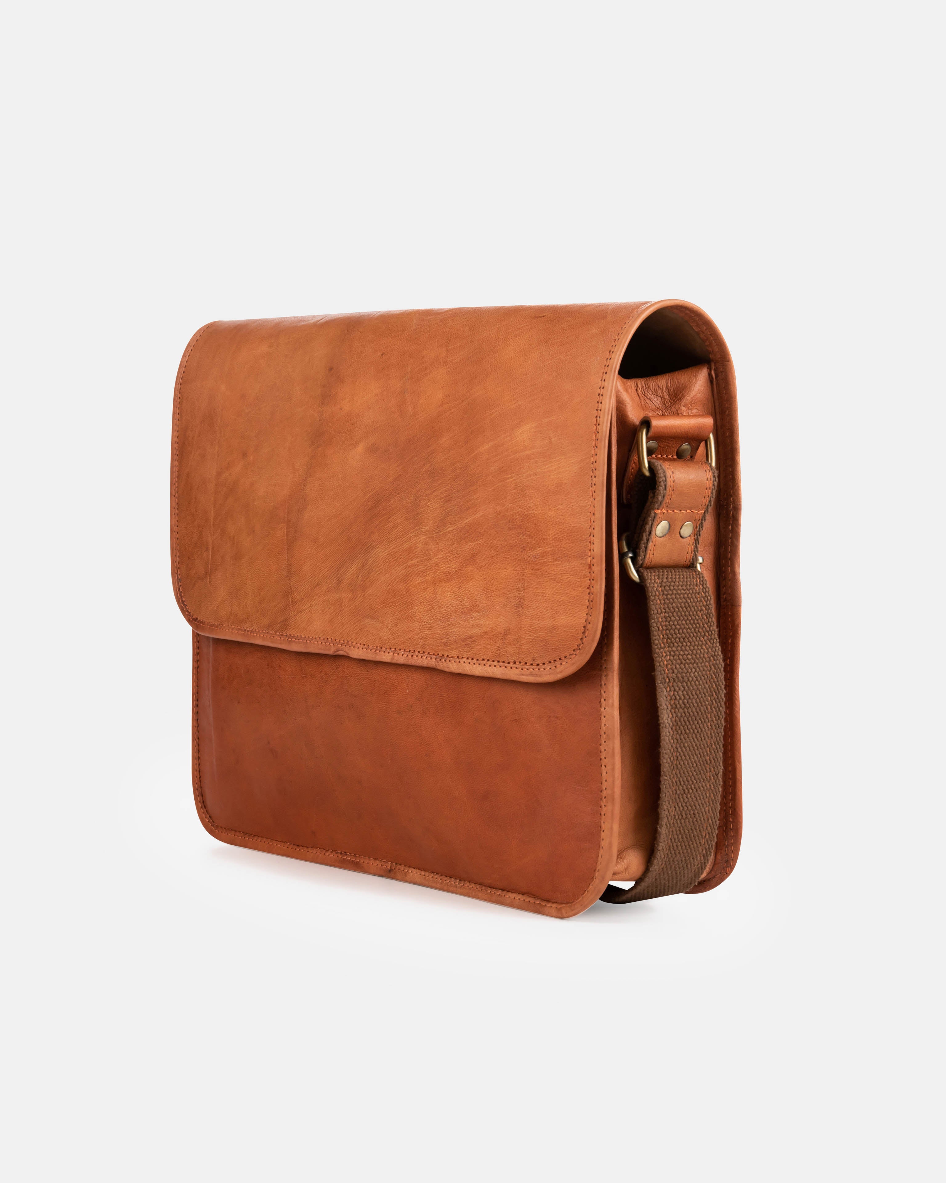 berliner-bags-ghent-sac-messenger-marron-vintage-cuir image 7