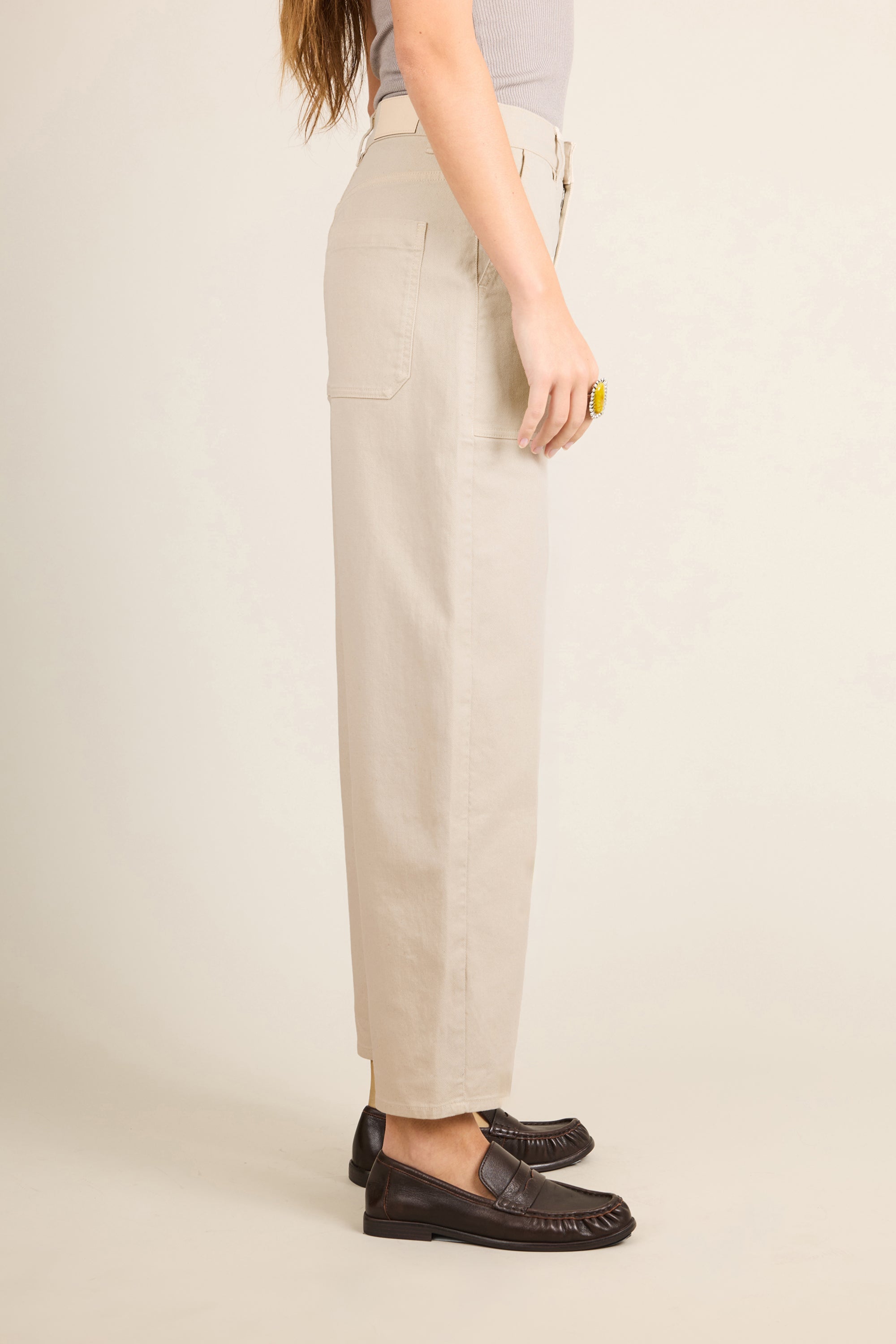 le-pantalon-jeans-femme-jean-balloon-fatigue-sable-large image 6