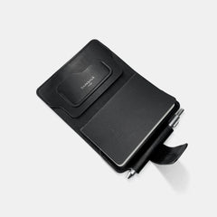 darksails-prot-ge-passeport-cuir-noir-porte-carnet-pleine-fleur image 4