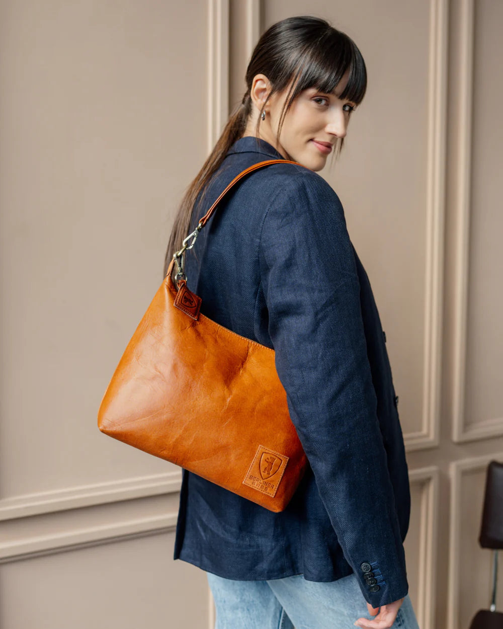 berliner-bags-bella-2-0-sac-paule-cuir-ch-vre-marron-vintage image 2